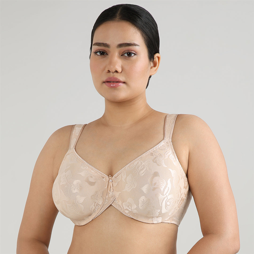Wacoal India Facebook ad: The elegance of lace and the support of…