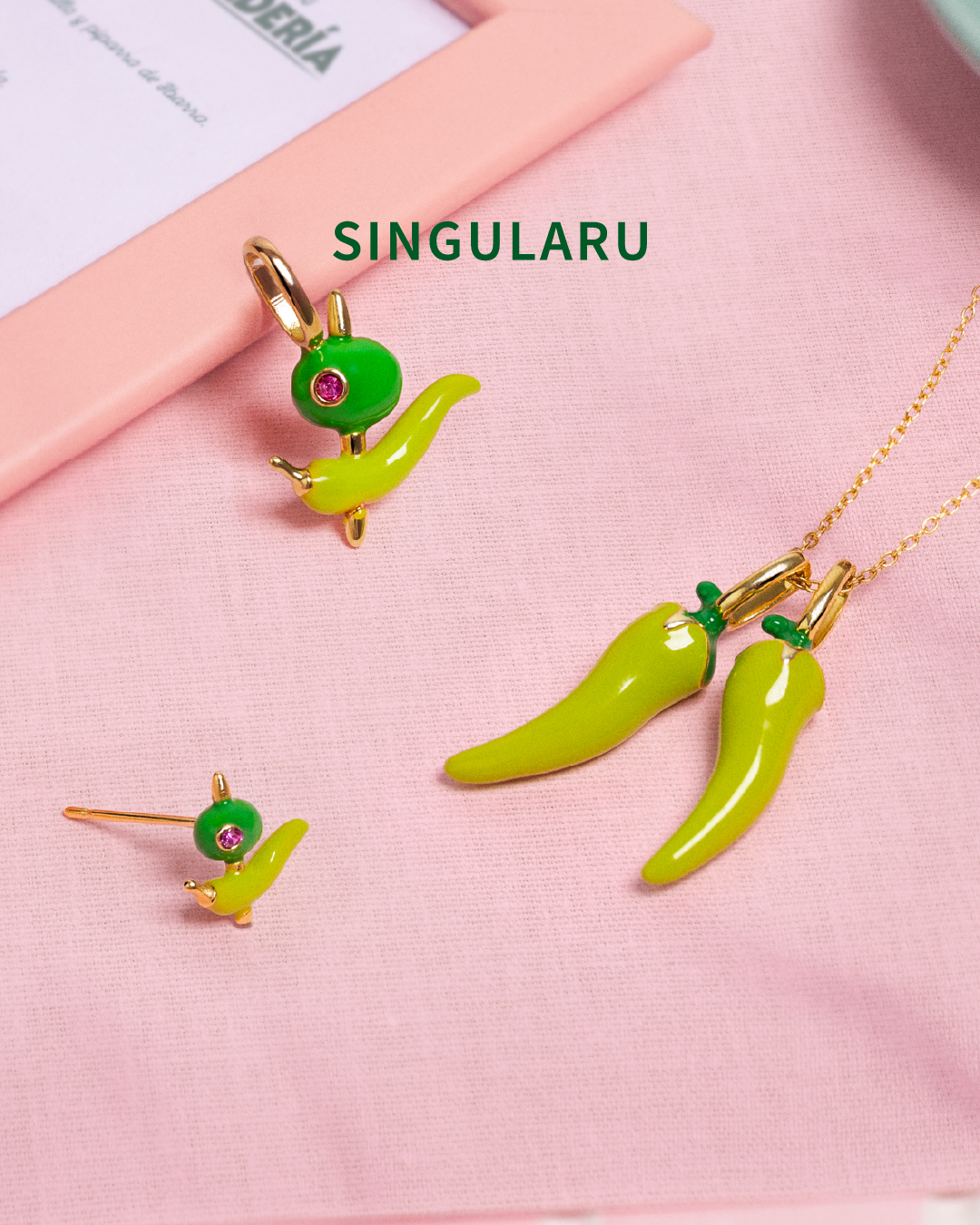 Singularu Jewels Facebook ad: Pendiente Suelto Gilda Baño Oro