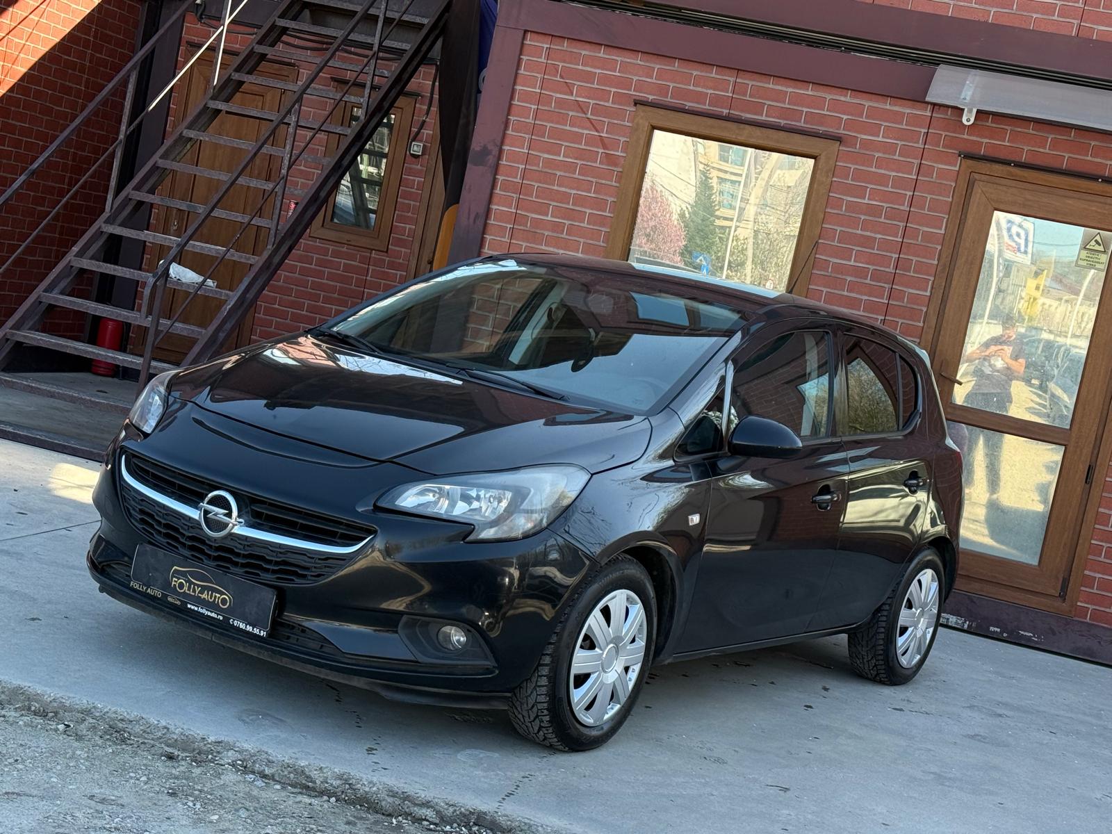 Folly Auto Facebook ad