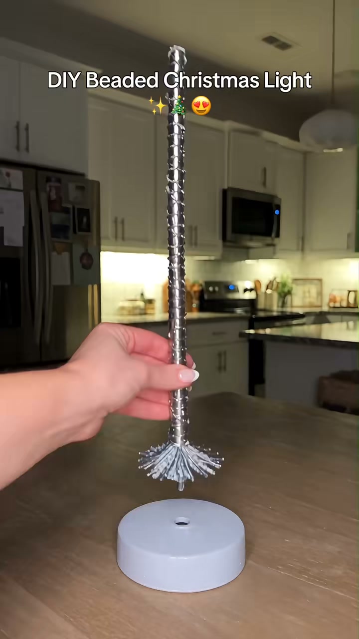 Elfinix Facebook ad: DIY Beaded Christmas Tree Kit | Create A Christmas Memory…