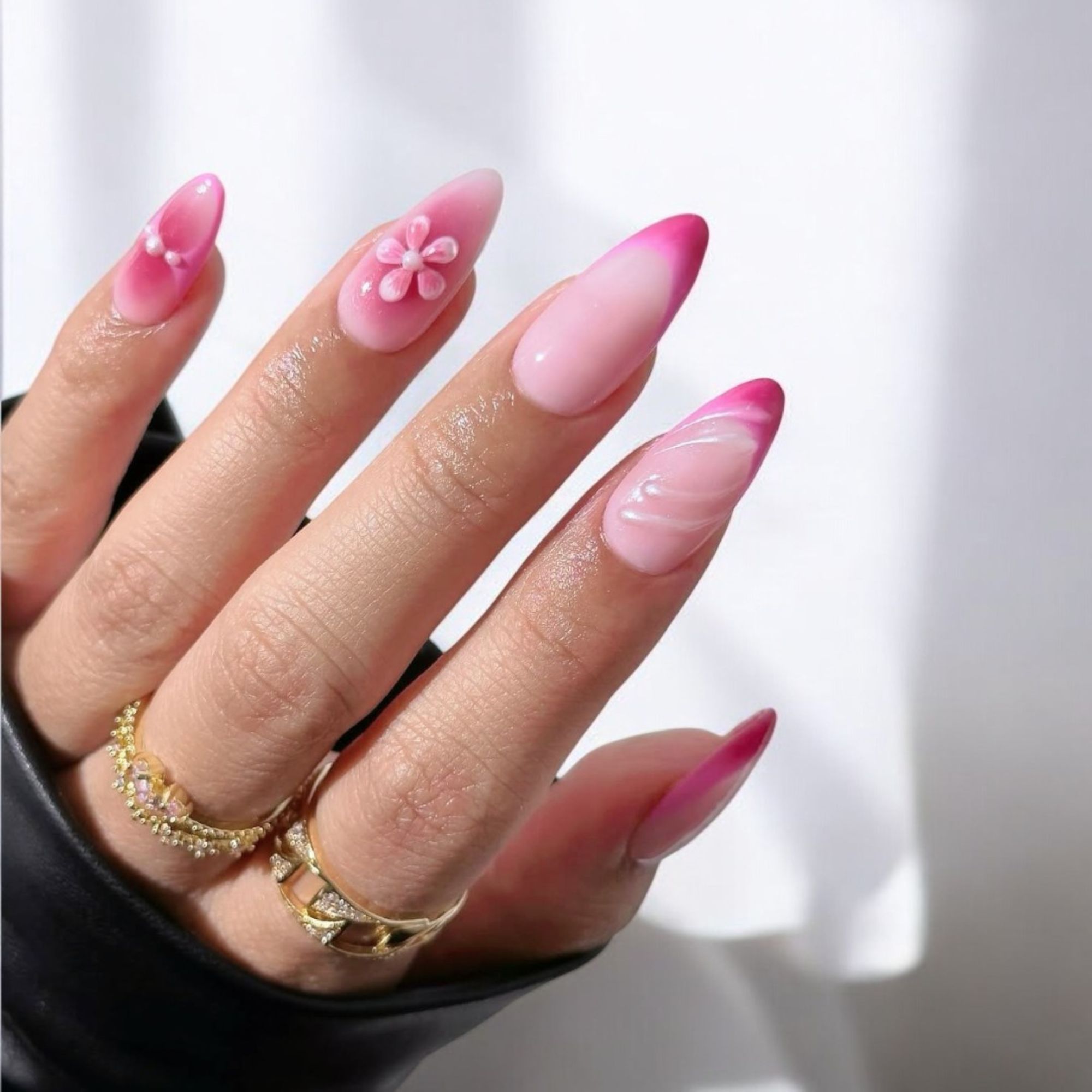 Feminity Nails & Lashes - Lausanne Facebook ad