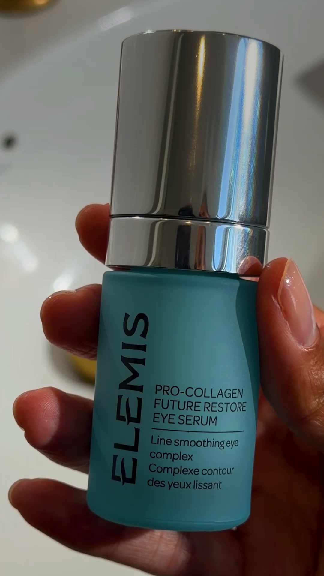 Elemis Facebook ad: Illuminates. Smooths. Firms