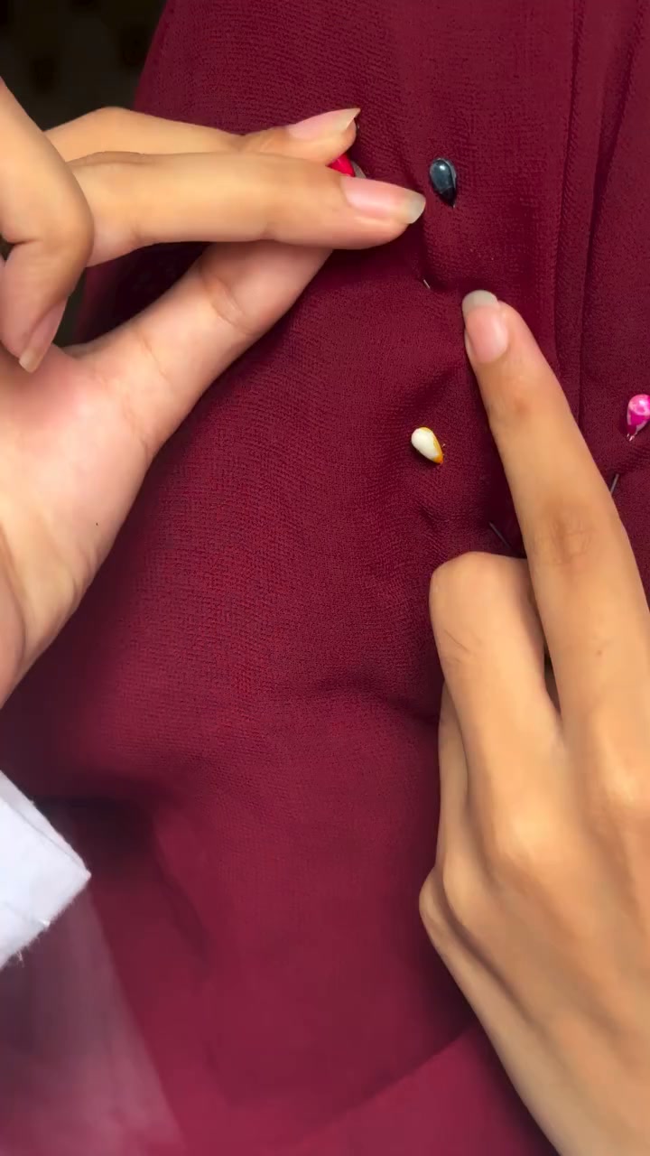 Hijabgrip Facebook ad: First Check Then Pay