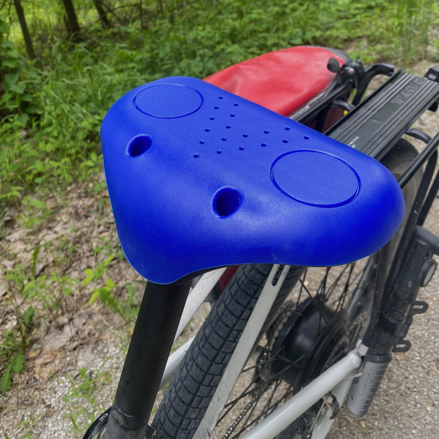 The VSEAT - A Noseless Bumpless Bicycle Seat Facebook ad: The VSEAT is a revolutionary bike seat made…