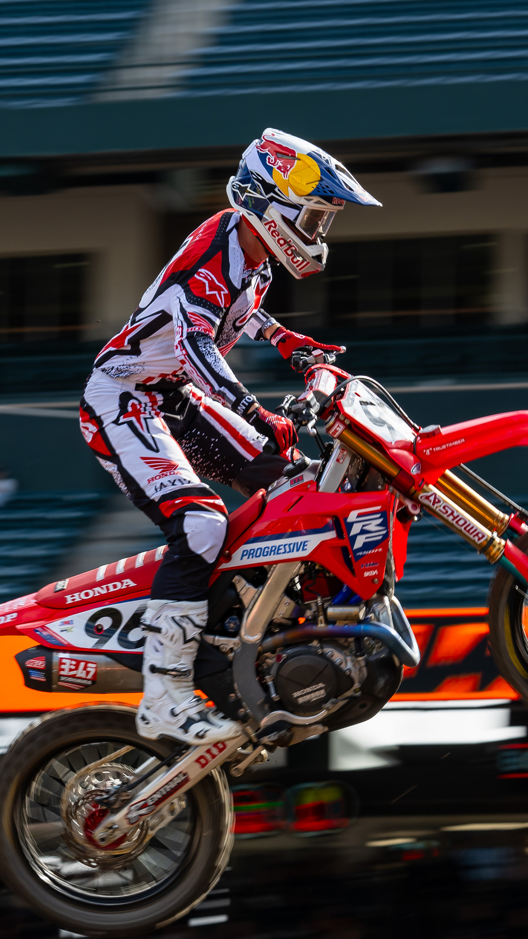 MXstore Facebook ad
