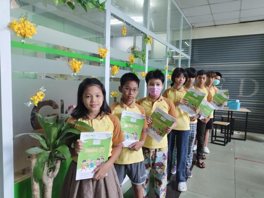 Glory Hope Education Centre Facebook ad: နွေရာသီကို အကျိုးရှိရှိ ဖြတ်သန်းကြစို့!