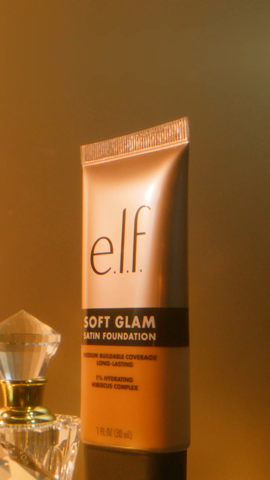 e.l.f. Cosmetics Facebook ad: More luxe. Less bucks.