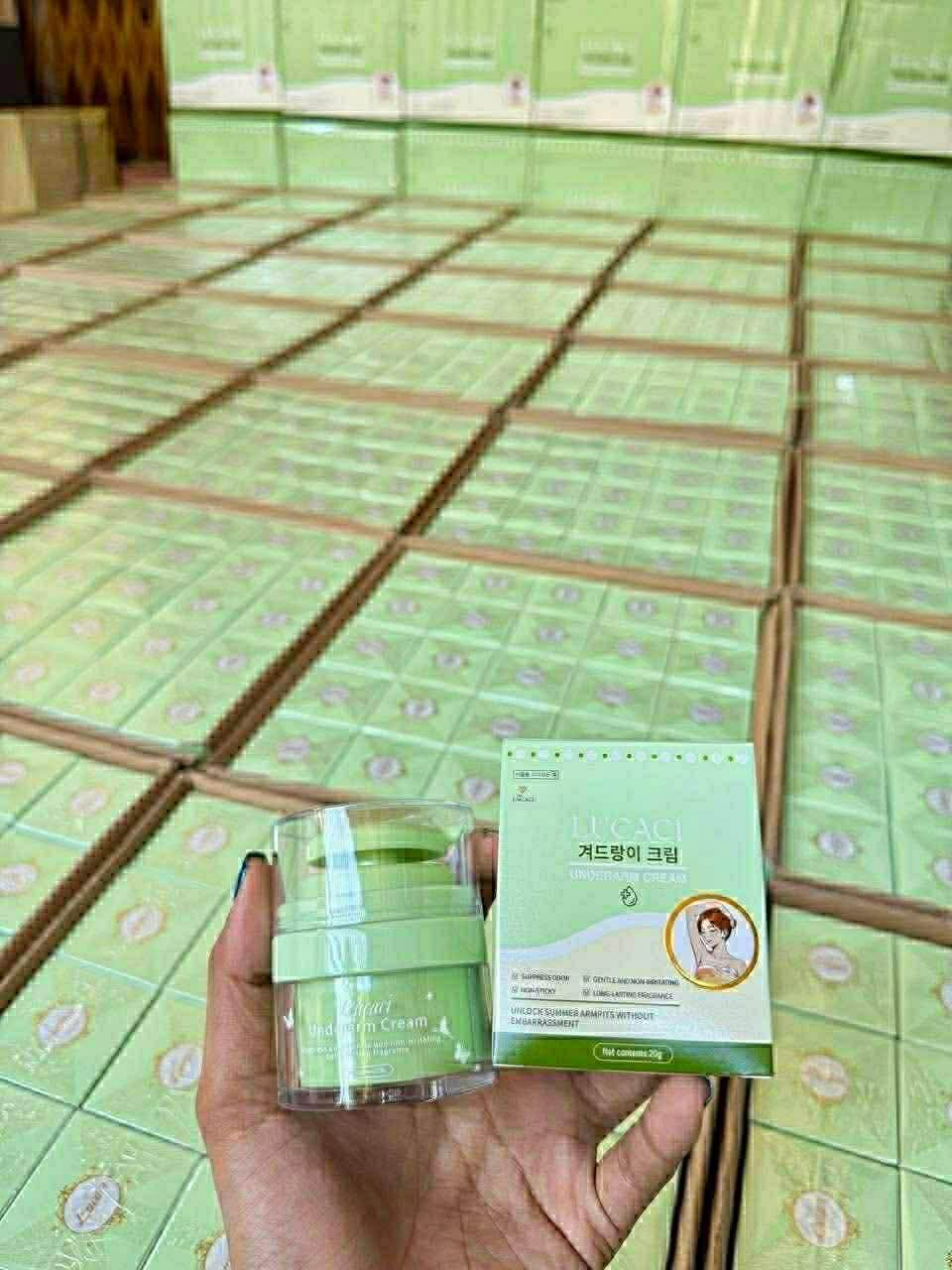 Suk Sambau -Online Store Facebook ad: សួស្ដីបងអូន