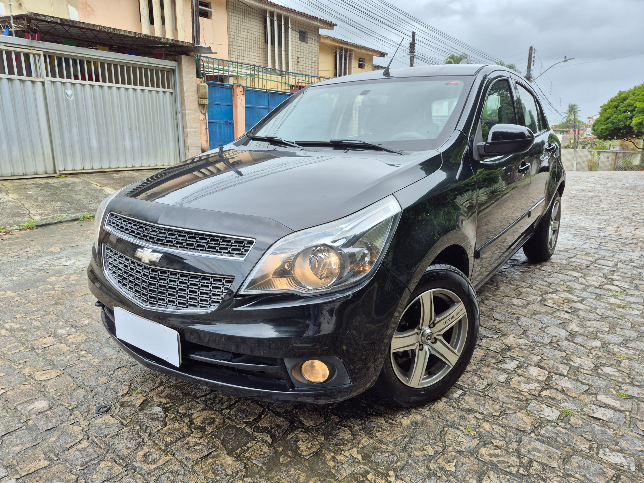 Fábio Maux Facebook ad: 2013 Chevrolet Agile LTZ 1.4