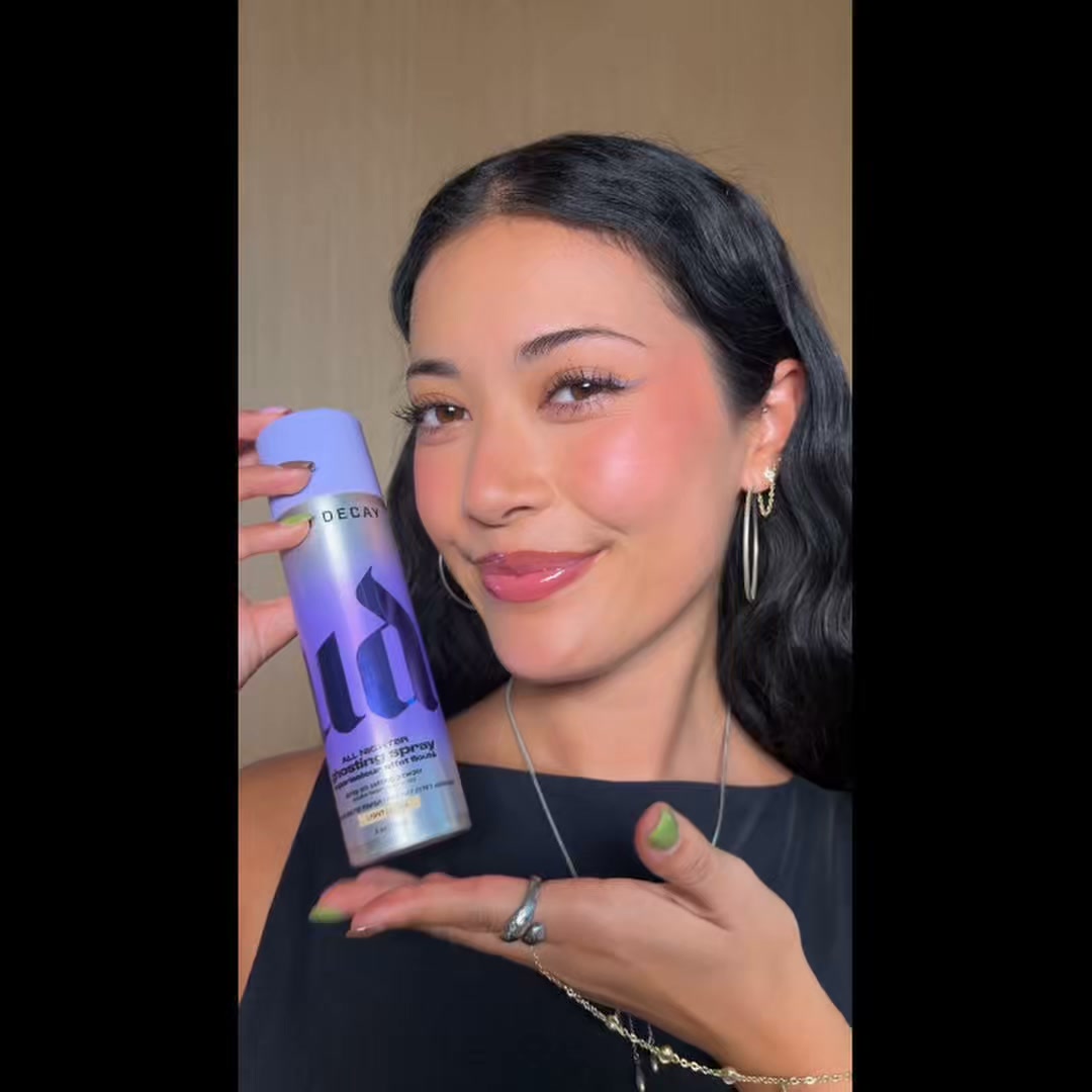 Sephora Facebook ad: NEW SPRAY FROM URBAN DECAY