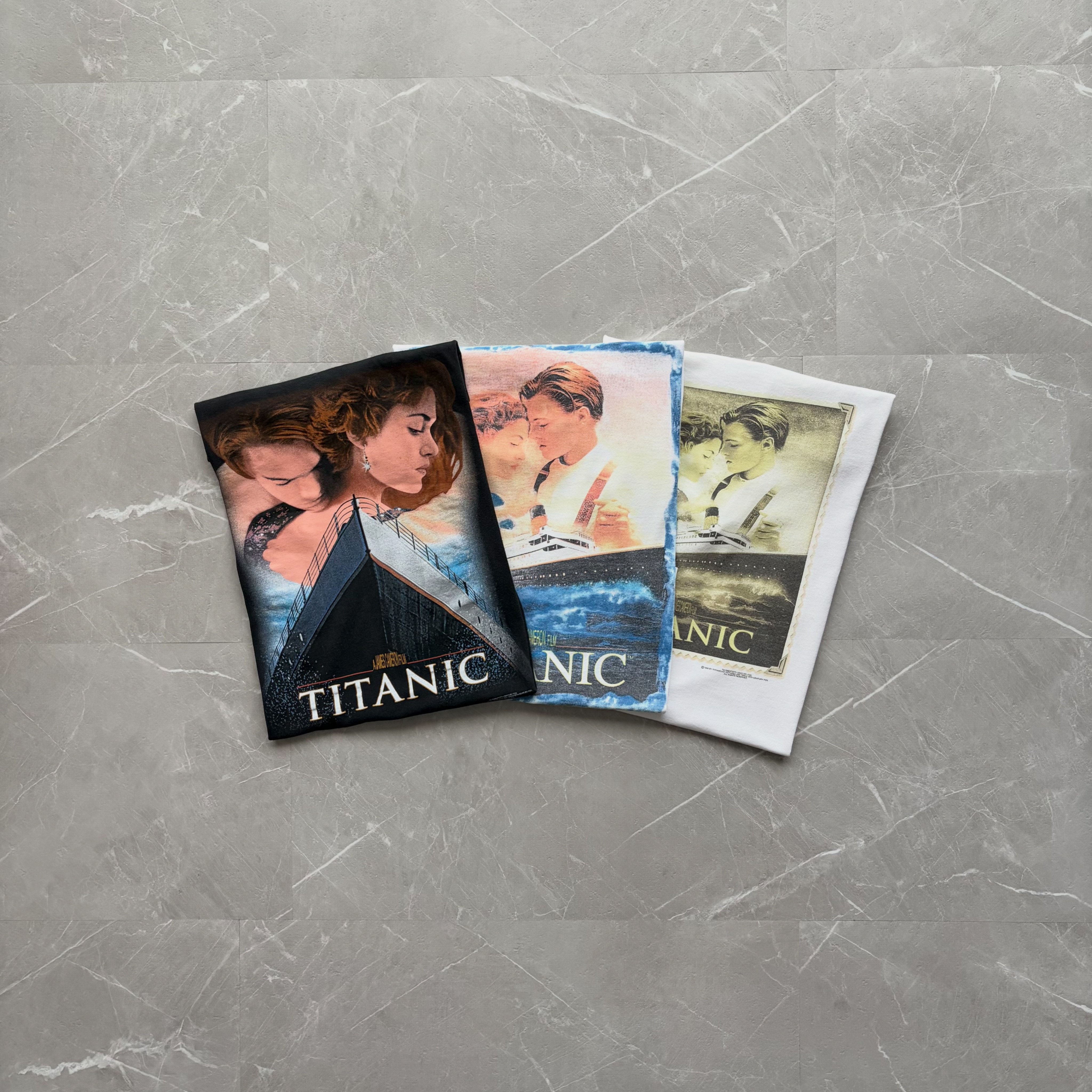 flexx.tokyo Facebook ad: 90s TITANIC/タイタニック