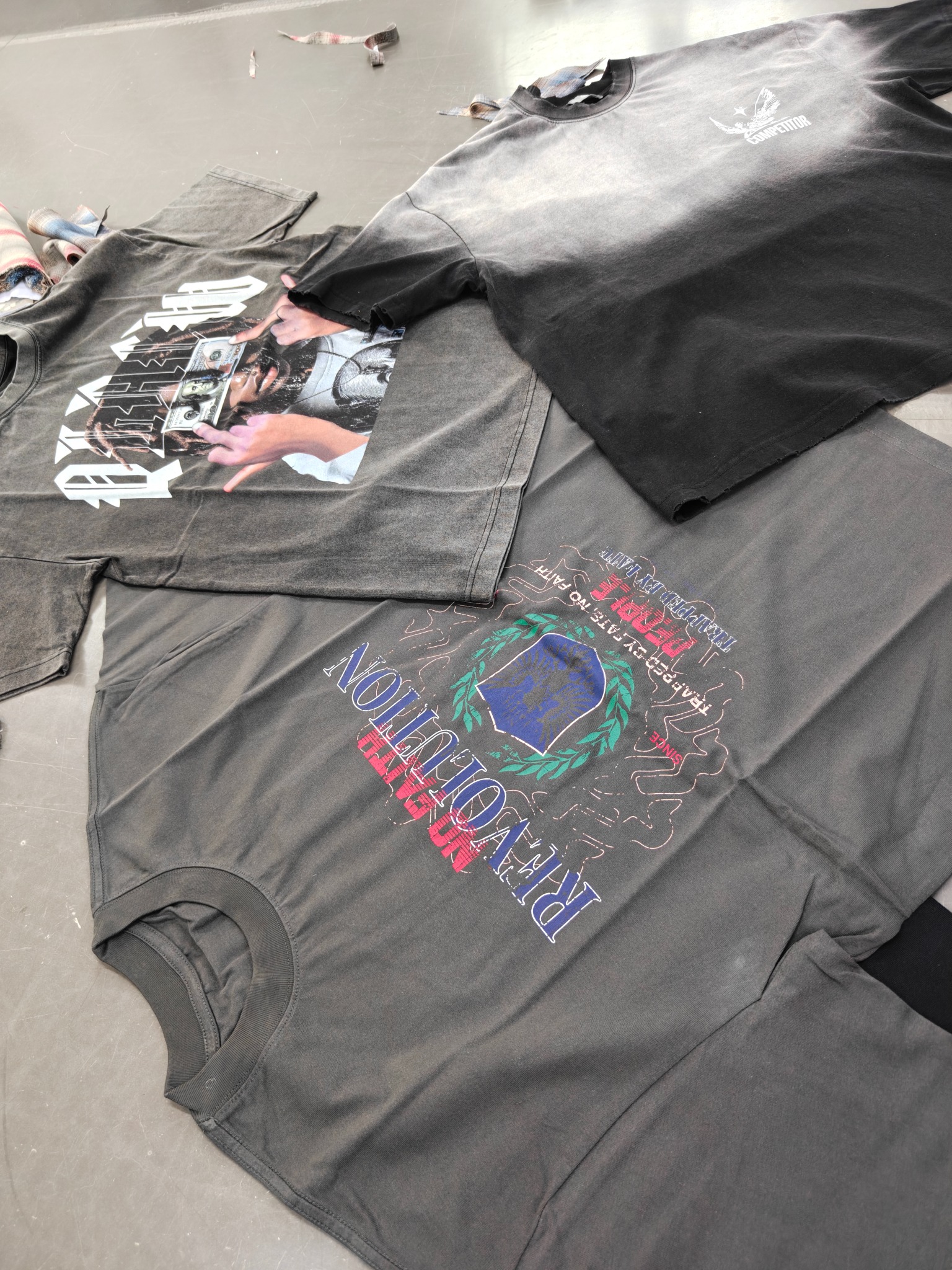 Streetwear men Facebook ad: 与我们聊天