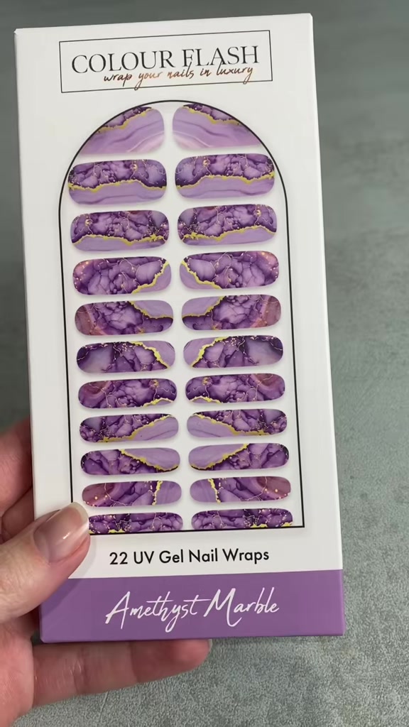 Colour Flash Facebook ad: UV Nagelfolien Anwendung kurz erklärt