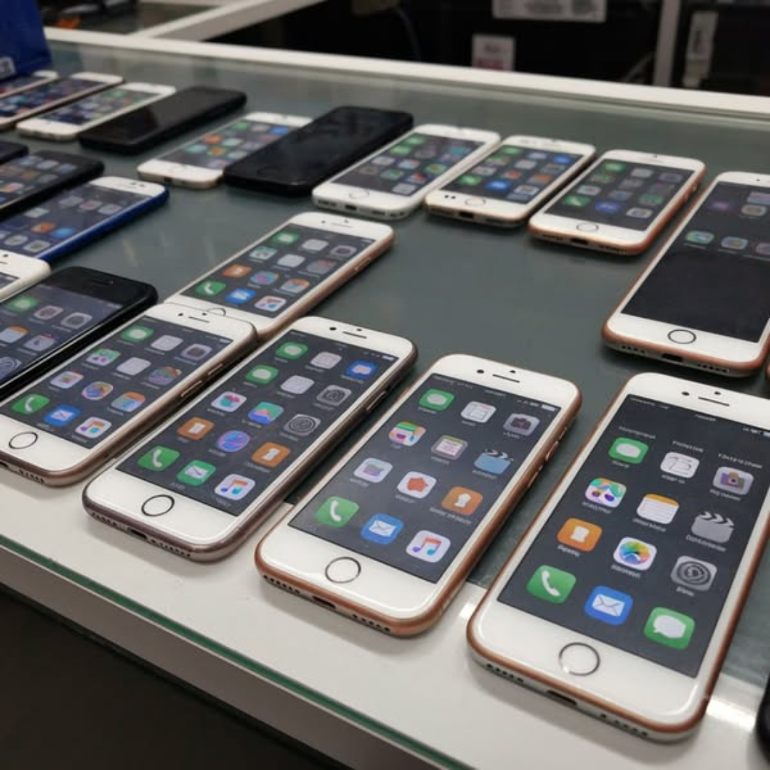 Silver Comfort Resources Facebook ad: Refurbished Smartphones - Read More