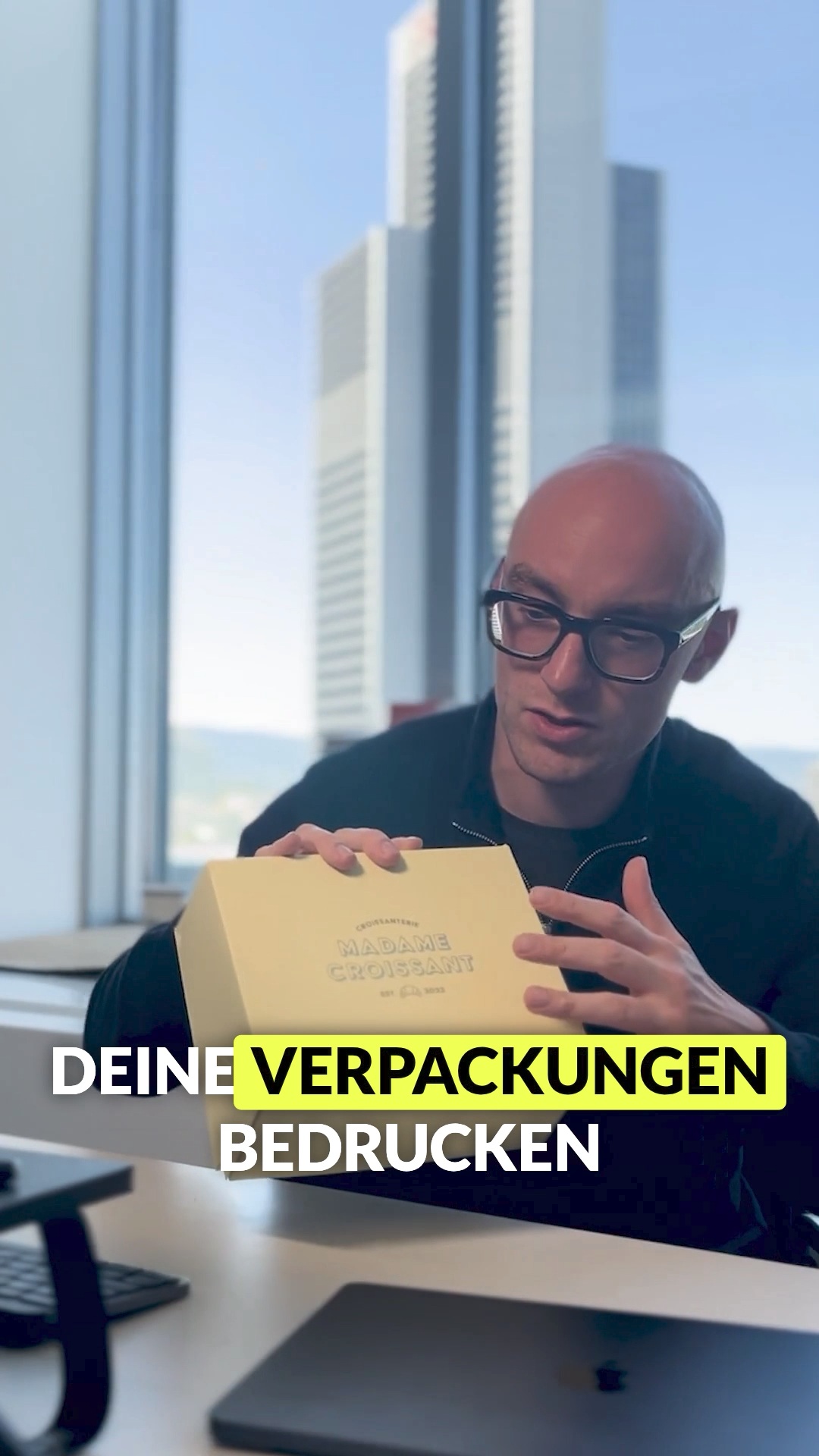 deinetuete.de Facebook ad: Deine To-Go-Verpackung ist mehr als nur Hülle, sie…