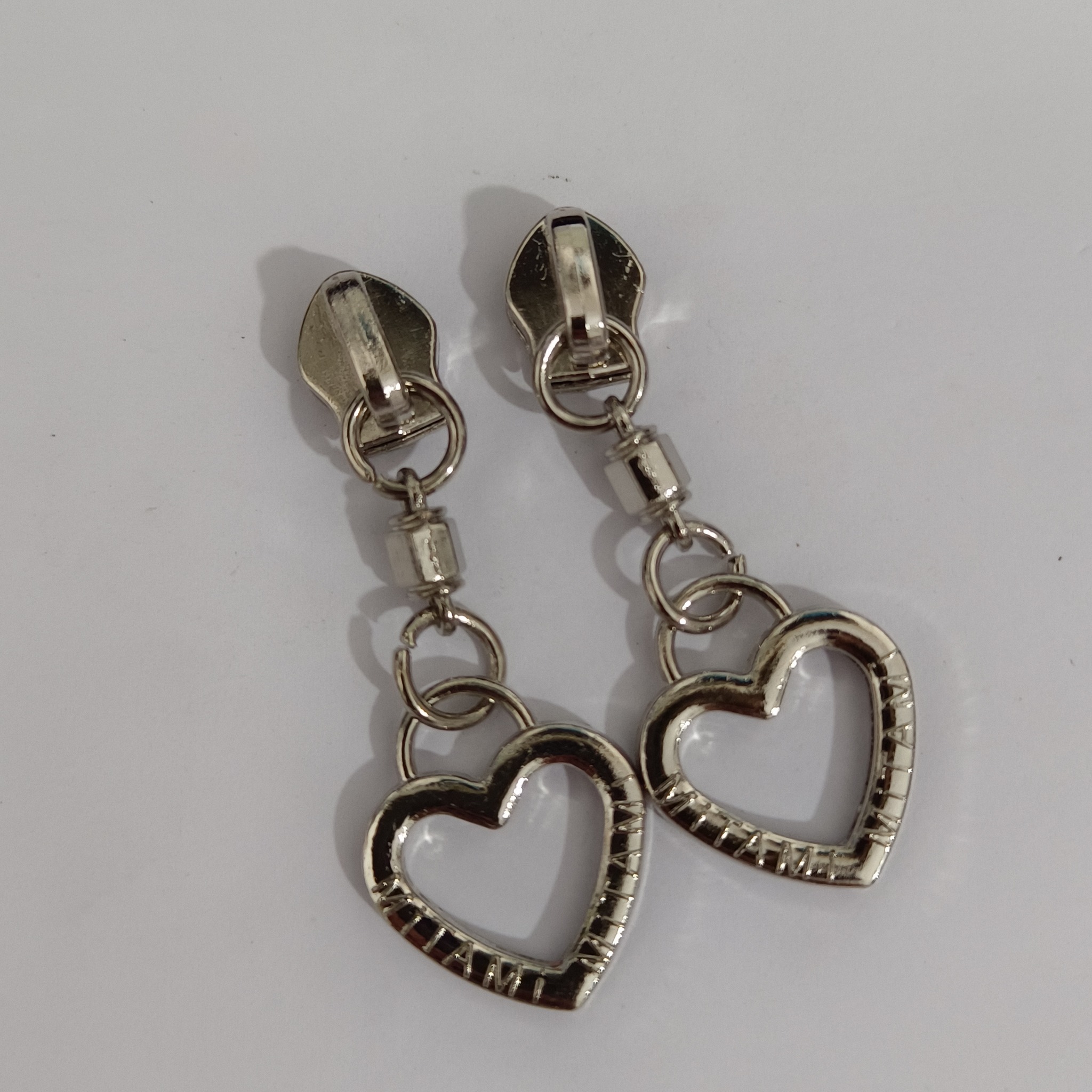 Jiaxing Zipper Pull Hardware Facebook ad