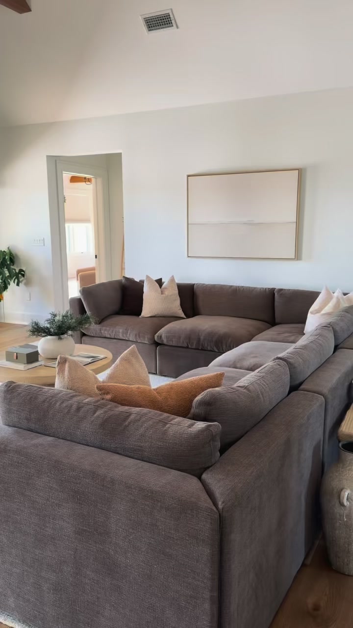 Bellamia Collections Facebook ad: Shop Bellamia Sofas & Sectionals