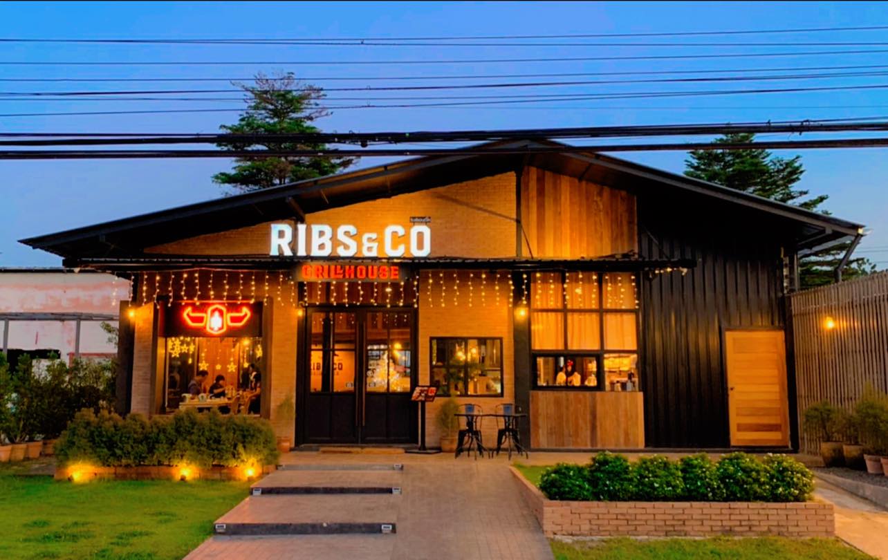 RIBS&CO Bandu Facebook ad: ดื่มด่ำช่วงเวลาสุดพิเศษกับคนที่พิเศษ เพื่อน ครอบครัว
