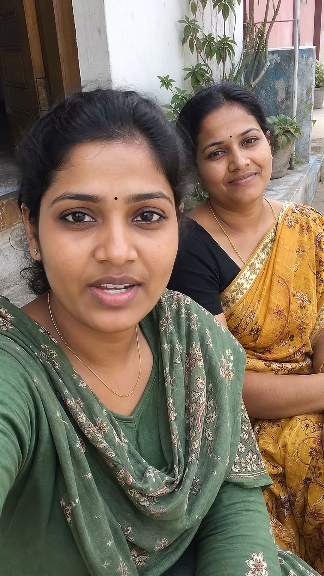 Connecto Audio App - Telugu Facebook ad: మీ కొత్త ఫ్రెండ్‌ని కలవండి