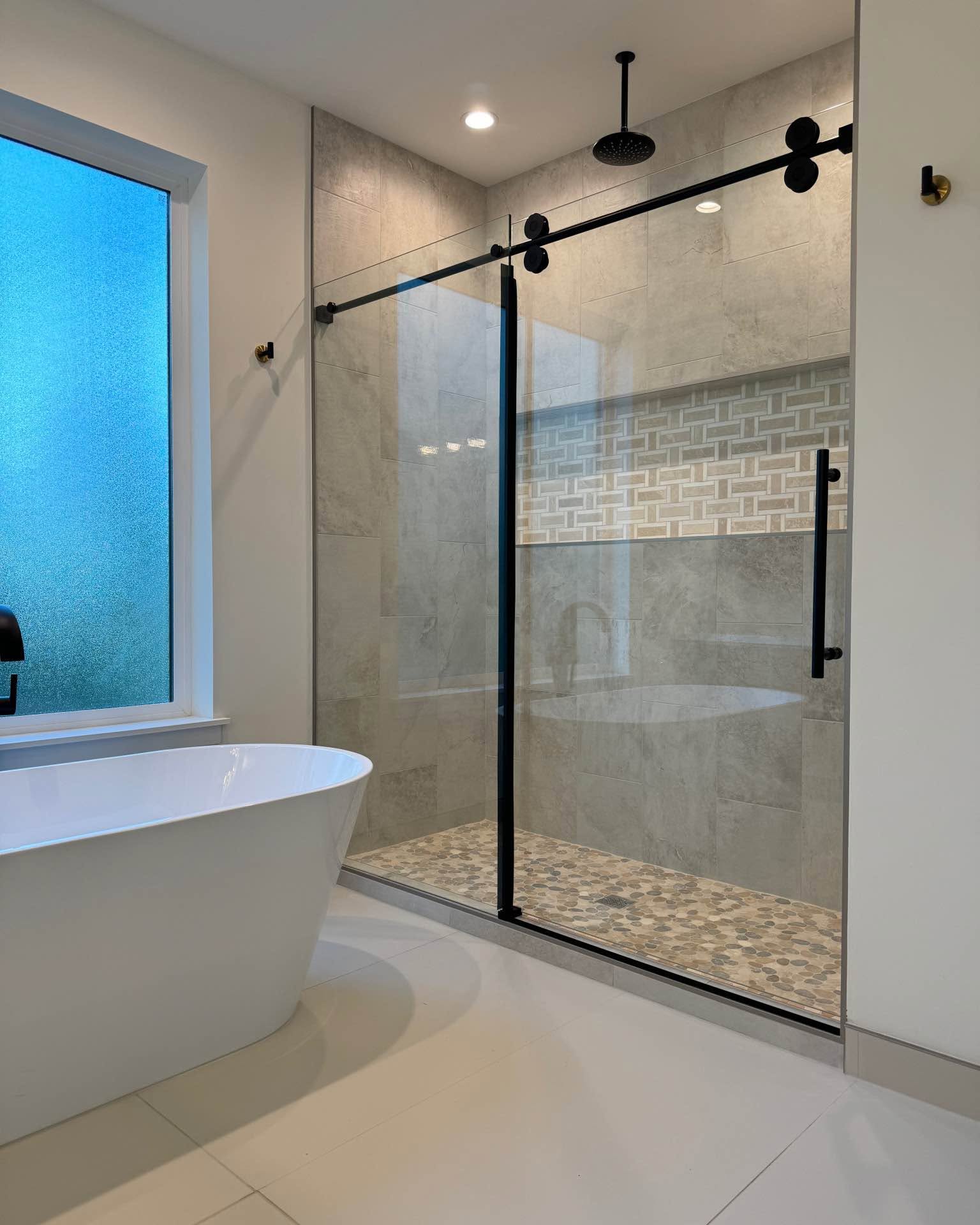 Glassby Huz Facebook ad: Custom Glass Sliding Shower