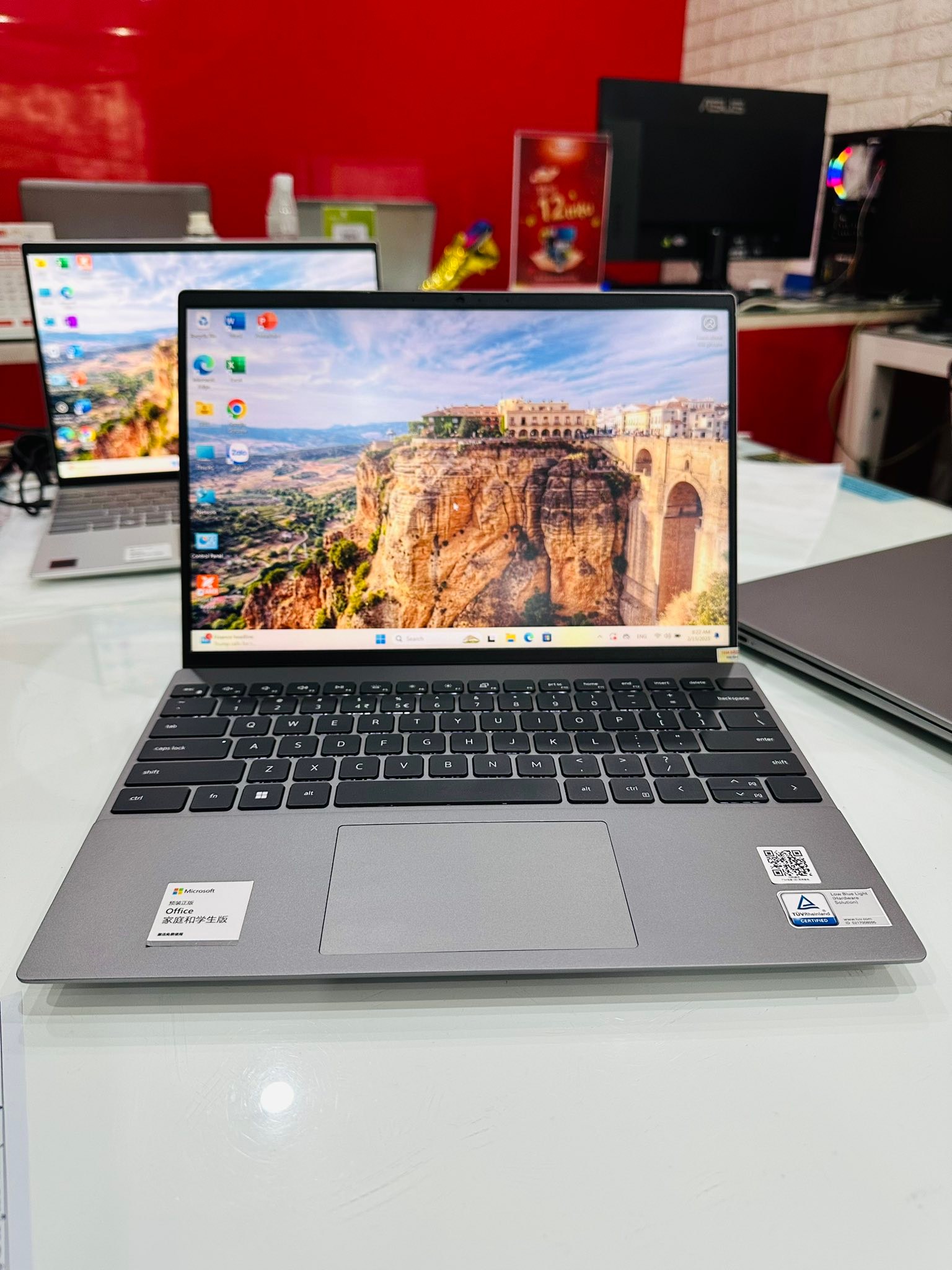 Laptop TH102 - 200 Lê Duẩn - Tp Vinh, Nghệ An Facebook ad: Tiếp tục về hàng chất sẵn sl cho…