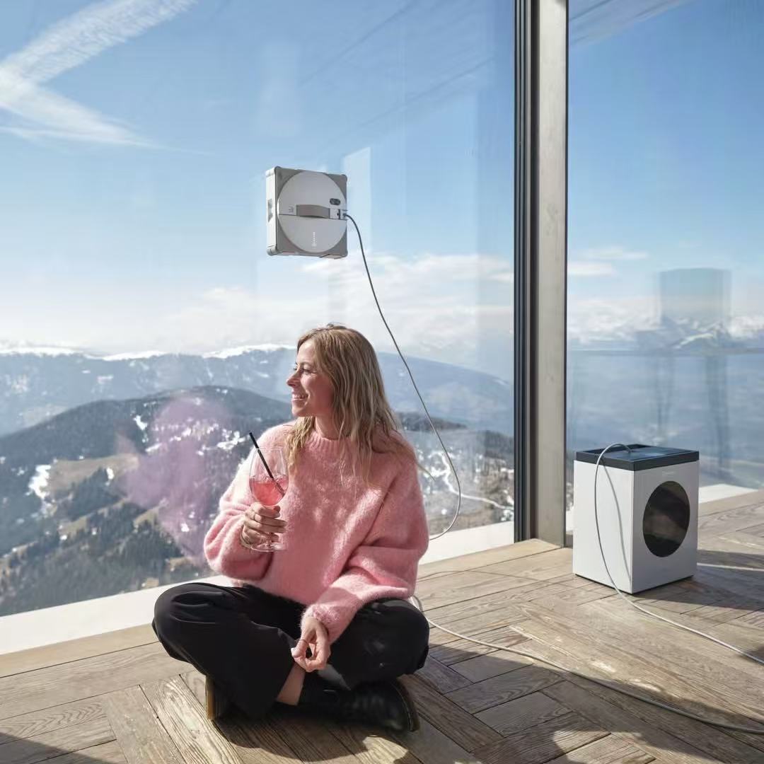 ECOVACS ROBOTICS Facebook ad