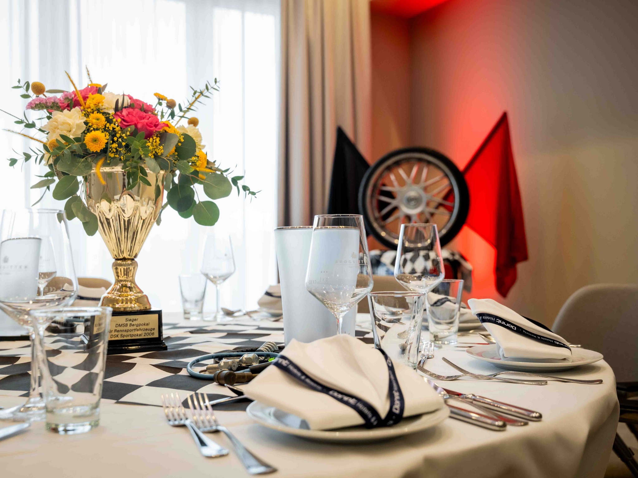 Hotel Am Nürburgring Hocheifel Facebook ad: Einzigartige Firmenevents & Tagungen