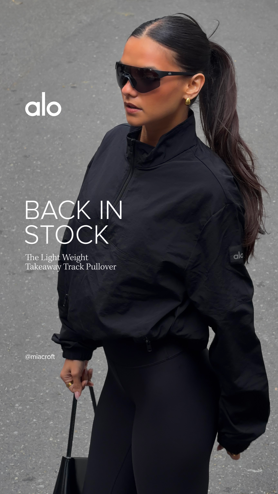 Alo Yoga Facebook ad: Back in Stock