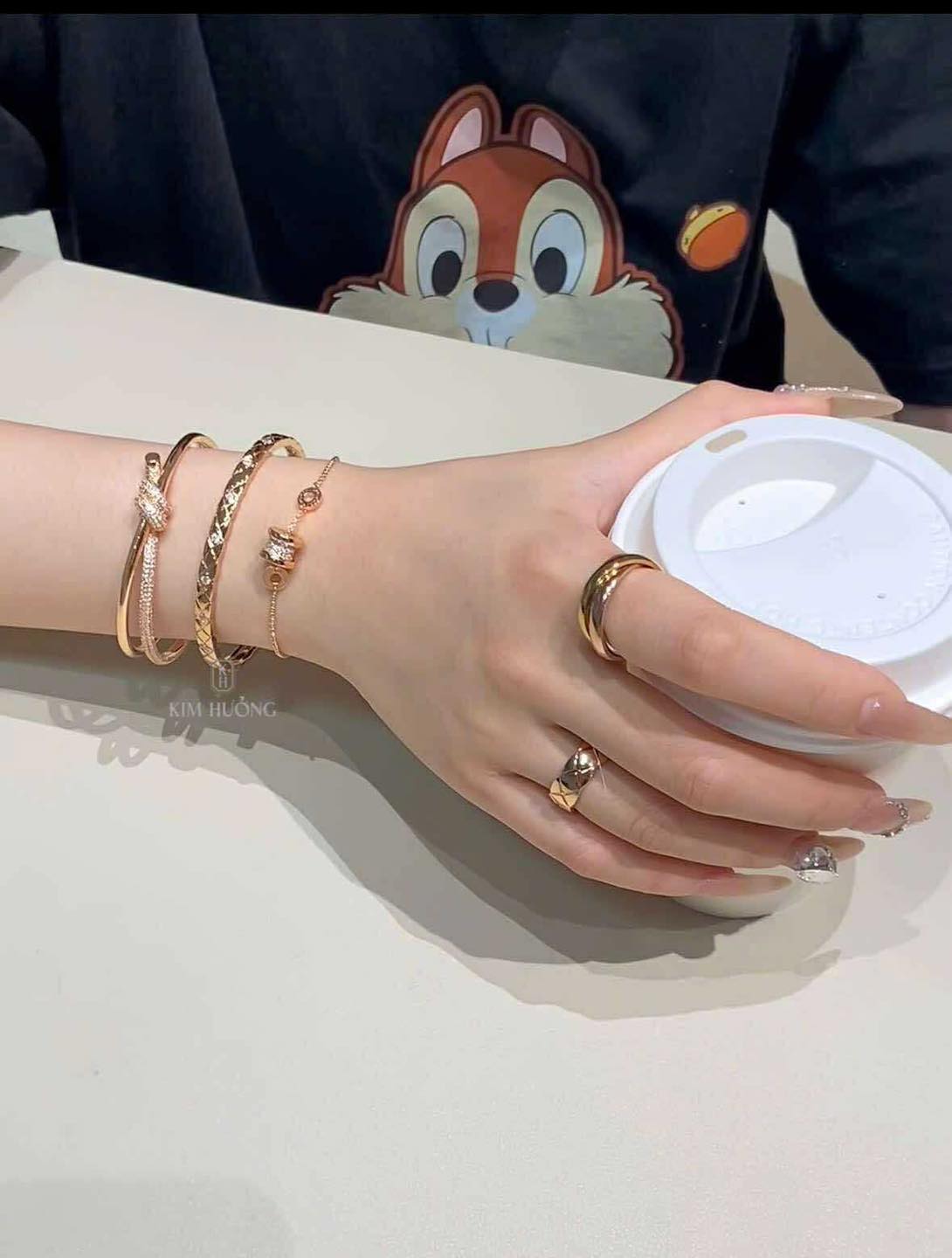 Tân Kim Hưởng Jewelry Facebook ad: 1 chiếc set Chạm vào những sắc màu…