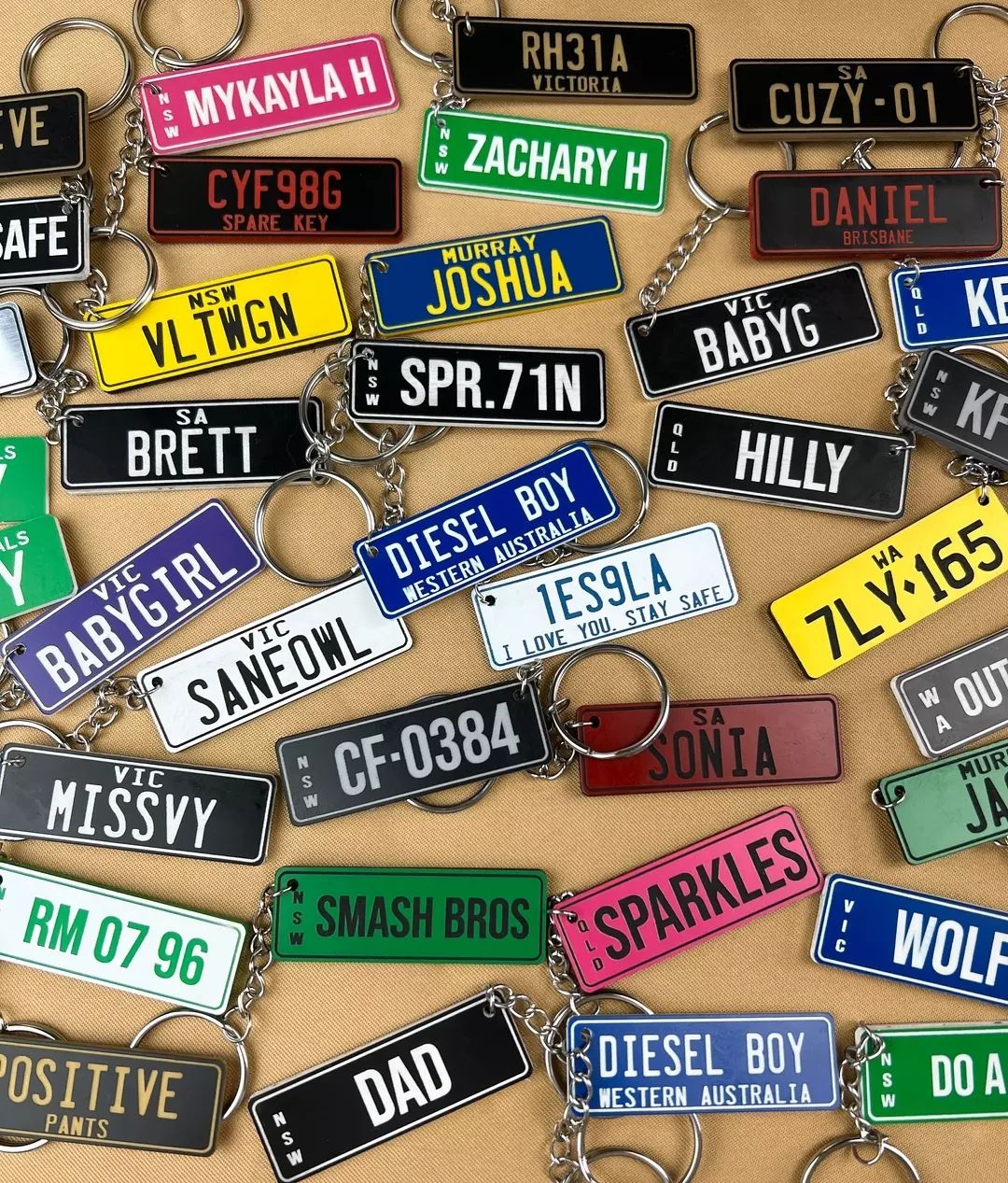 CustomKings Personalised Gifts Facebook ad