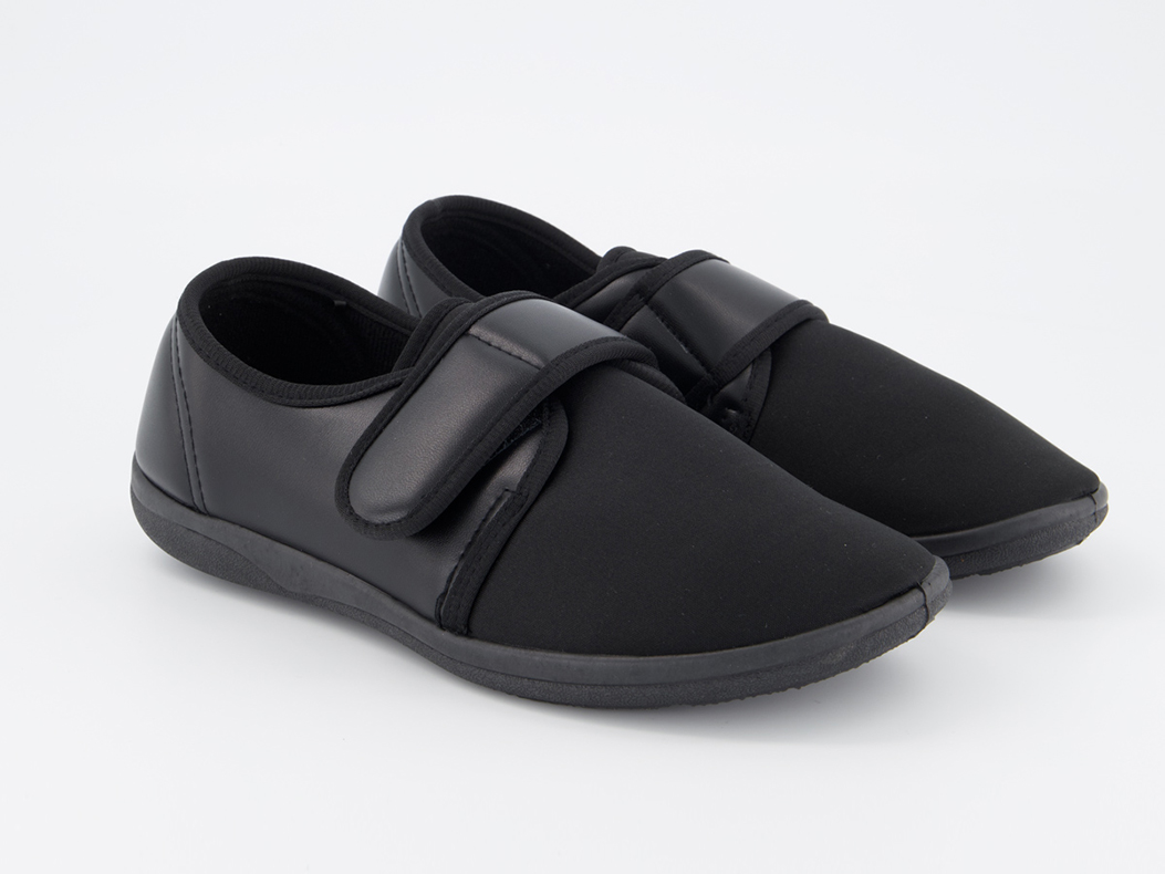 Homyped Facebook ad: Don't let foot pain slow you down!