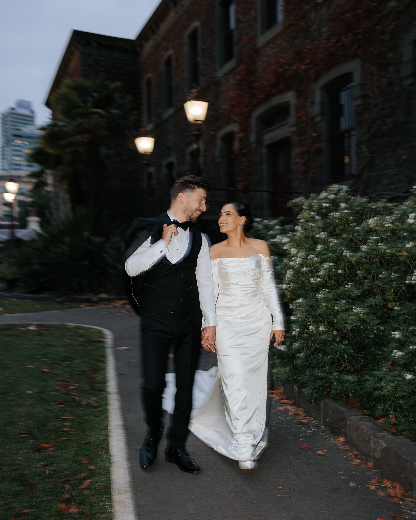 T-One Image Wedding photography Video Facebook ad