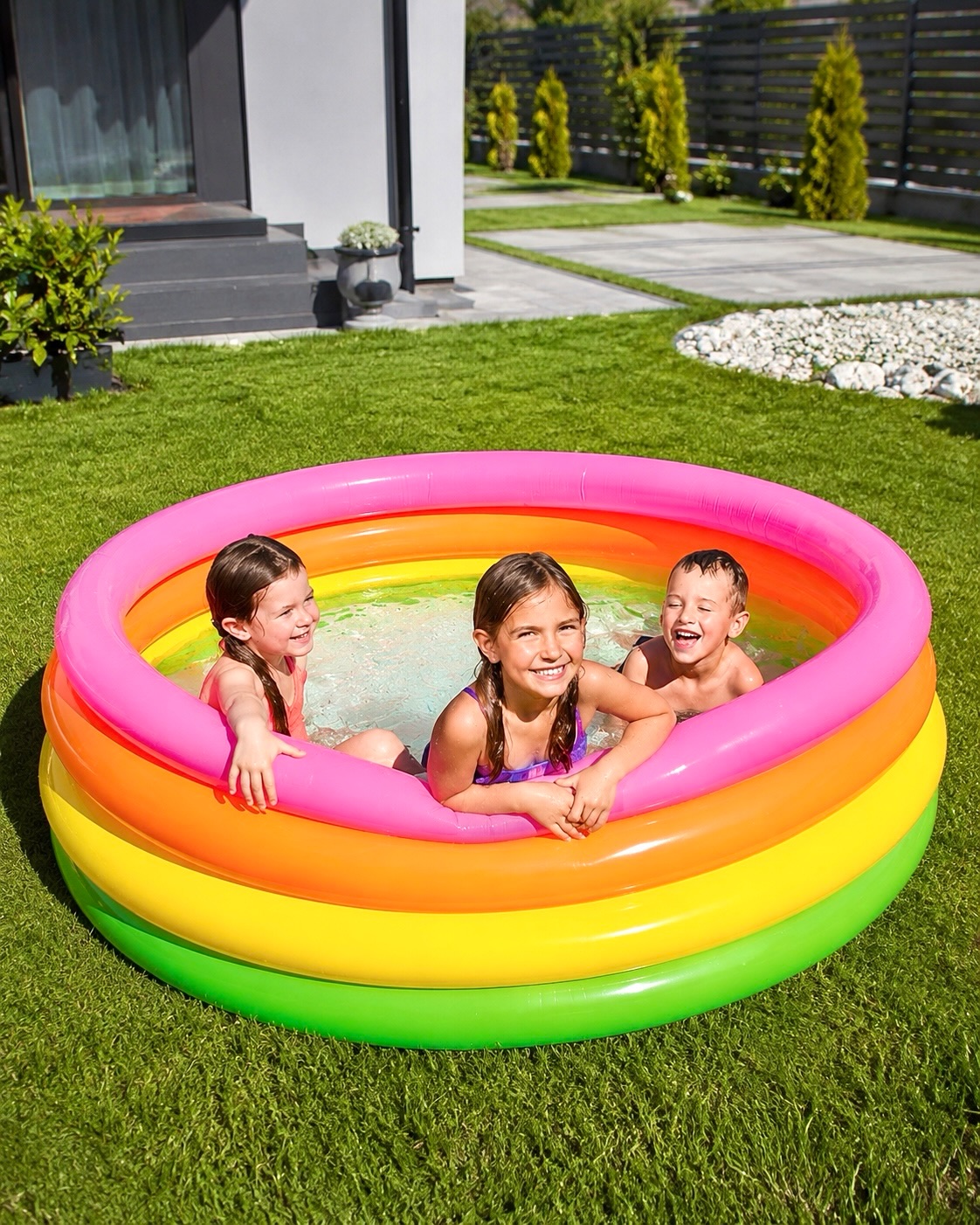 Магазин іграшок «Kids Toys» Facebook ad: Басейн «Веселка»