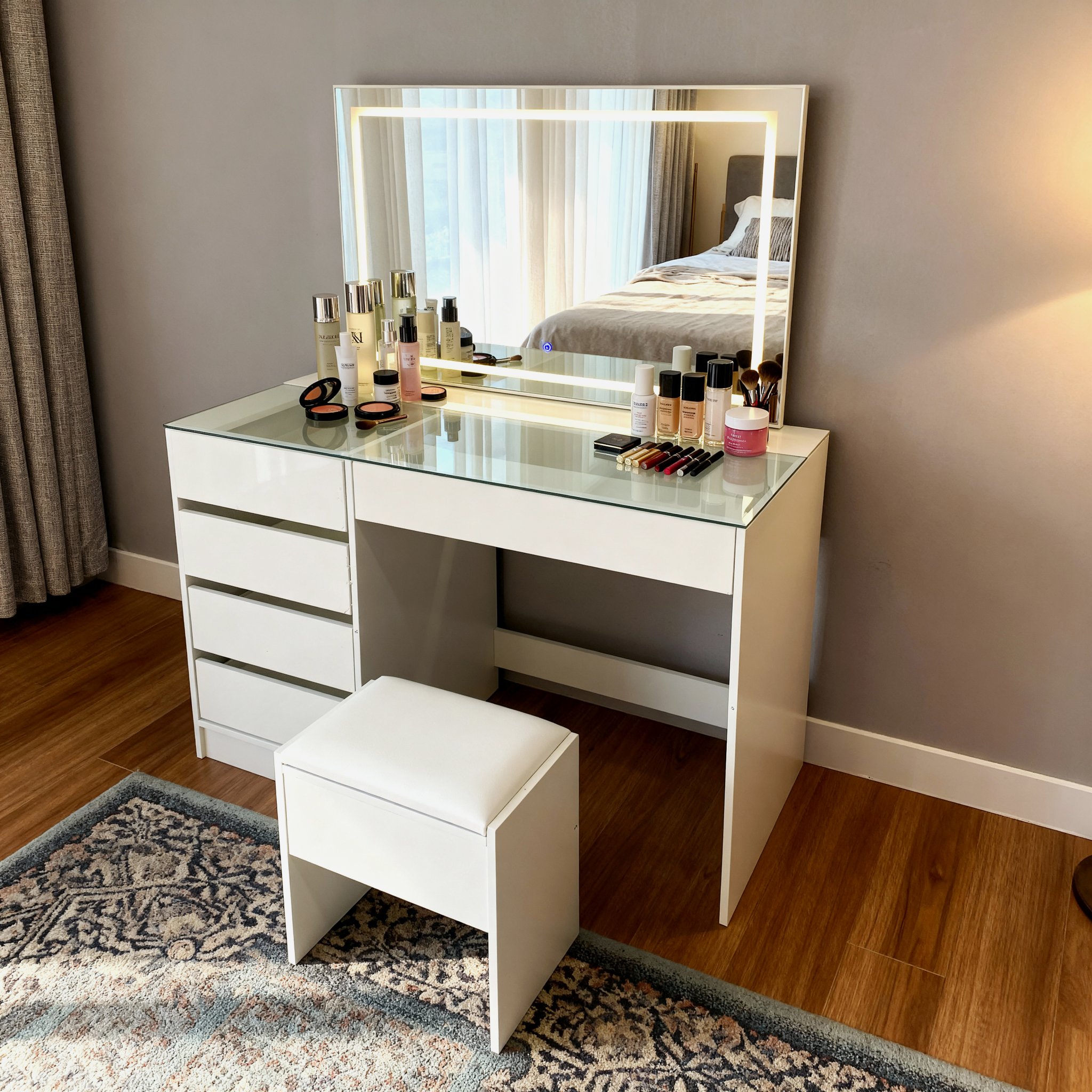 Justin Vu Facebook ad: GORGEOUS Dressing Table and Matching Stool in Black and…