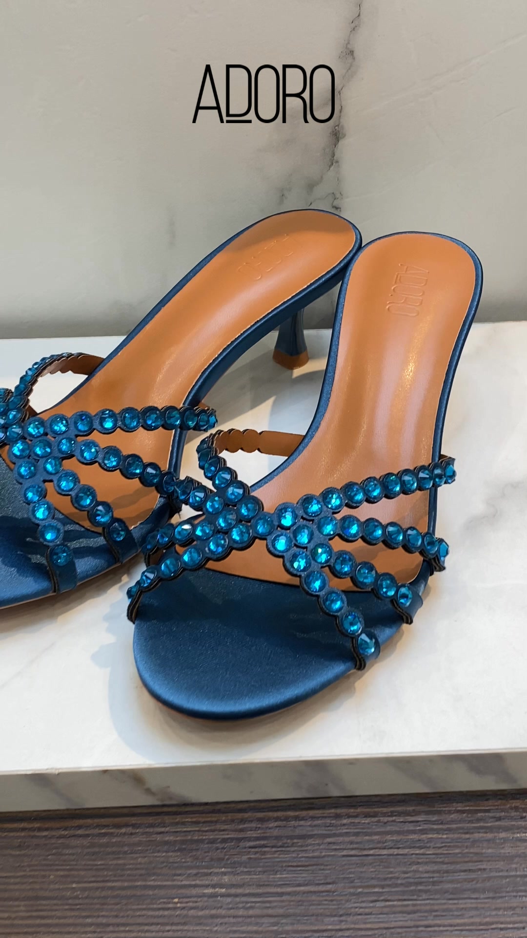 ADORO Facebook ad: Steal the Spotlight Scallop Stud