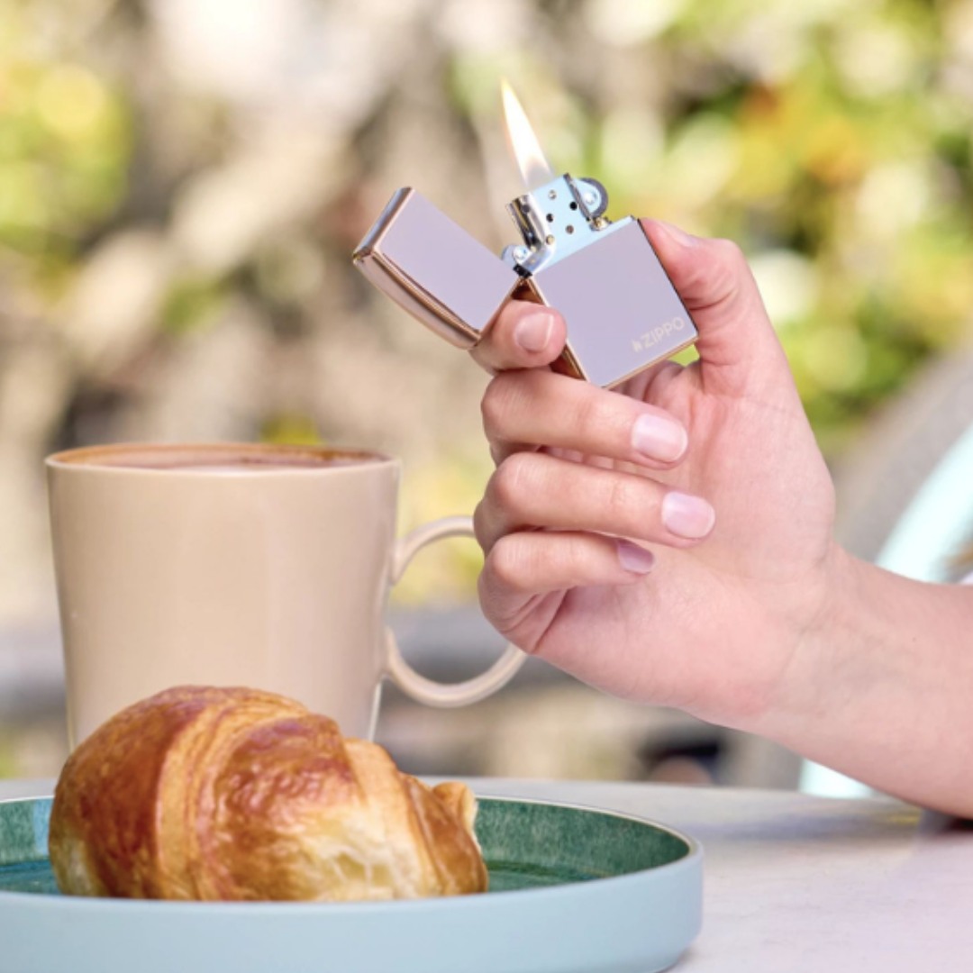 Zippo Facebook ad