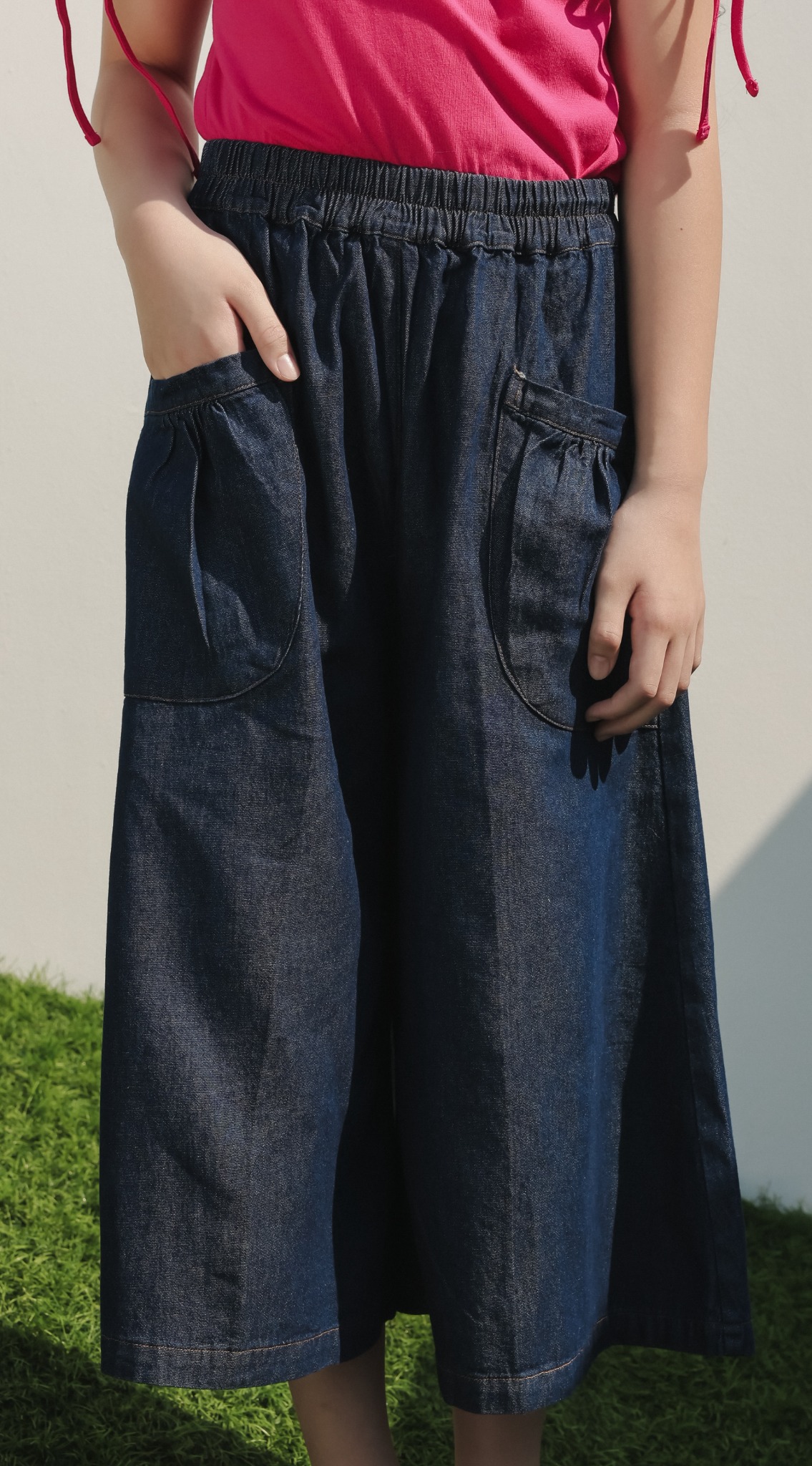 queenkids_id Facebook ad: New Denim Kulot yang OTW jadi celana andalan…