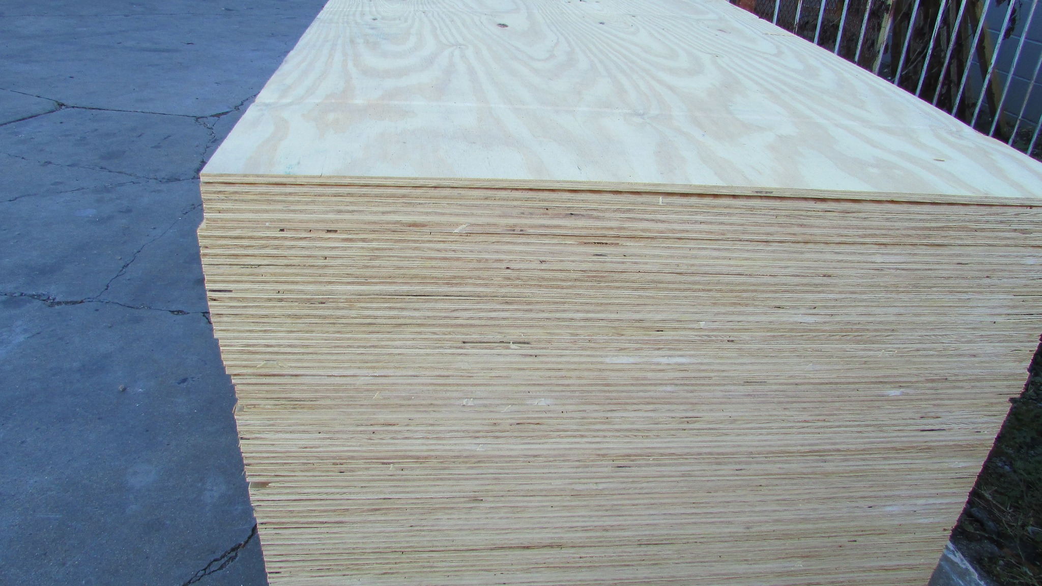 Pete Hernandez Facebook ad: 15/32 PLYWOOD SECONDS 19.50 EACH SHEET