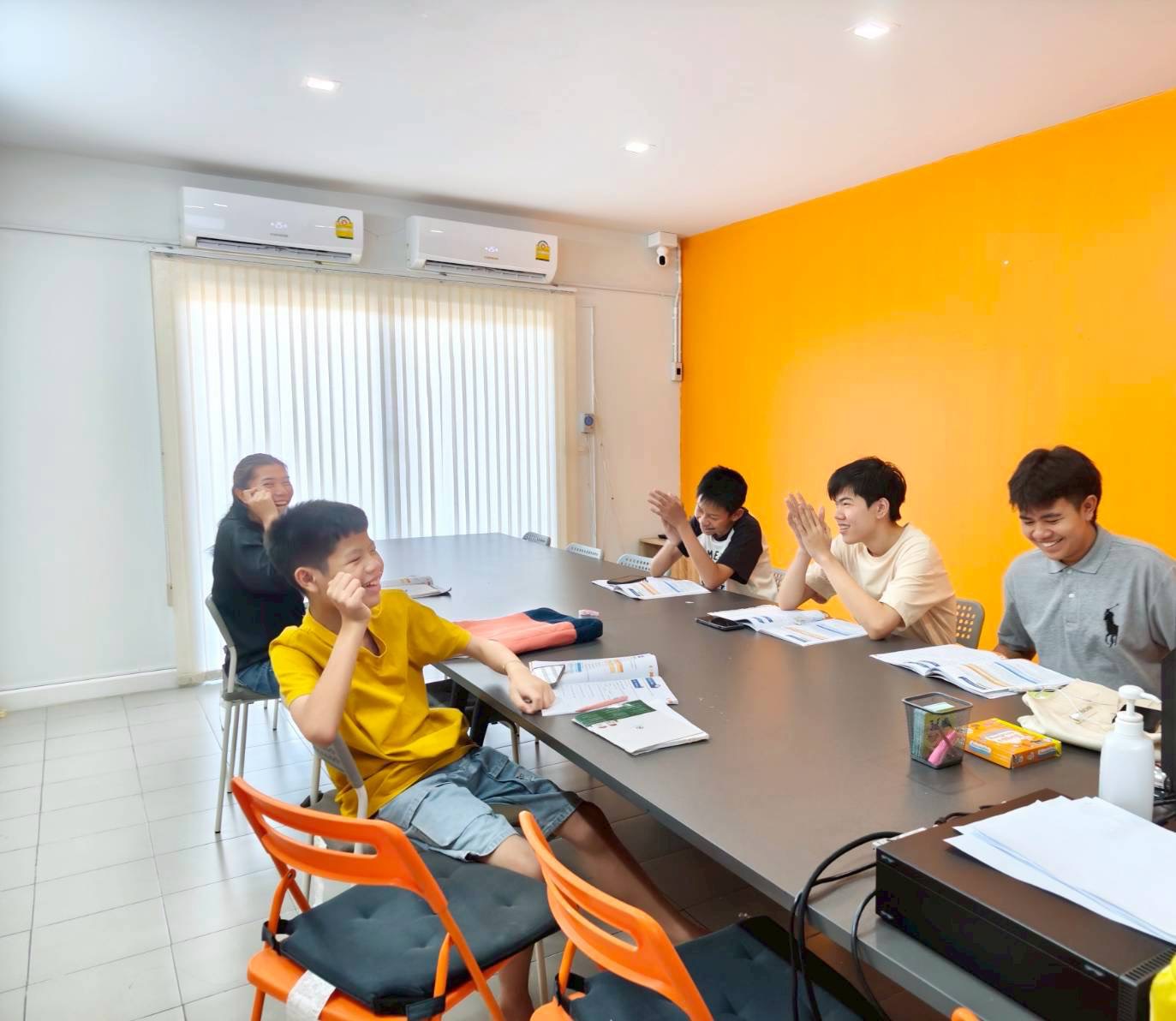 Champ Language School Amatanakorn Facebook ad