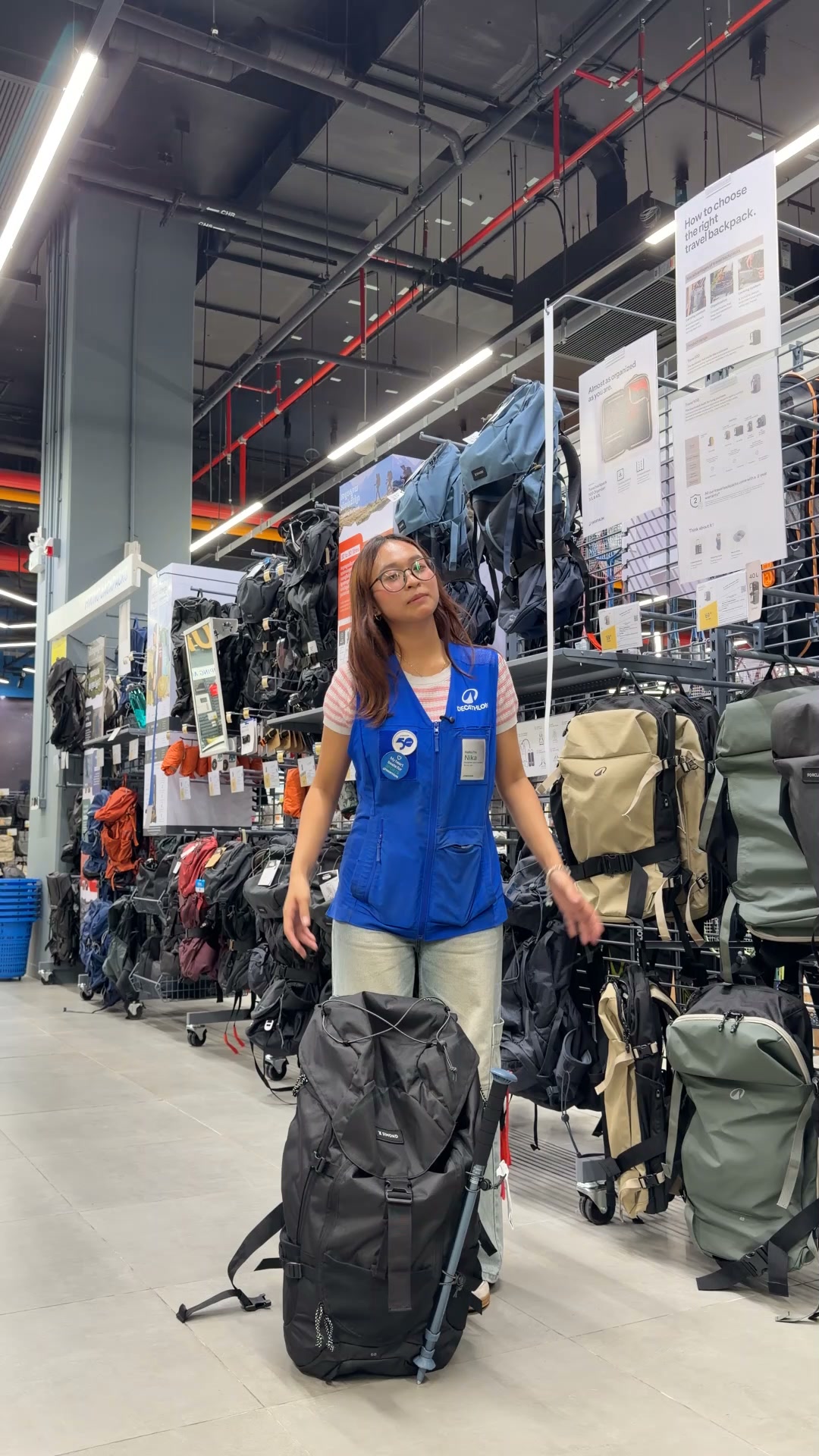 Decathlon Cambodia Facebook ad: កាតាបស្ពាយ 50L - ធានា២ឆ្នាំ