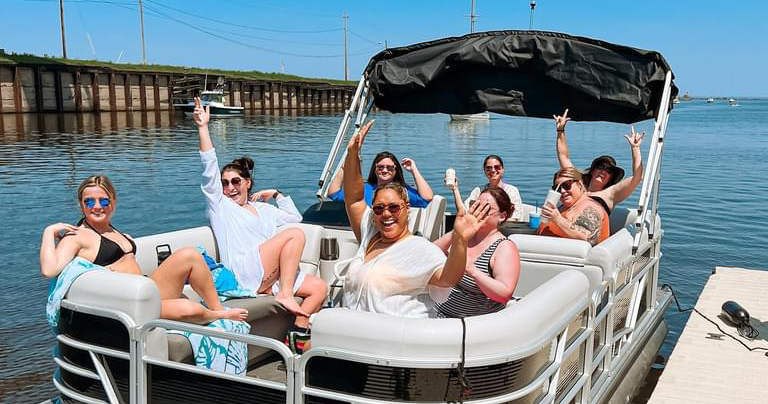 Harbor Yak Facebook ad: Harbor Yak - Ohio Watersports and Rentals