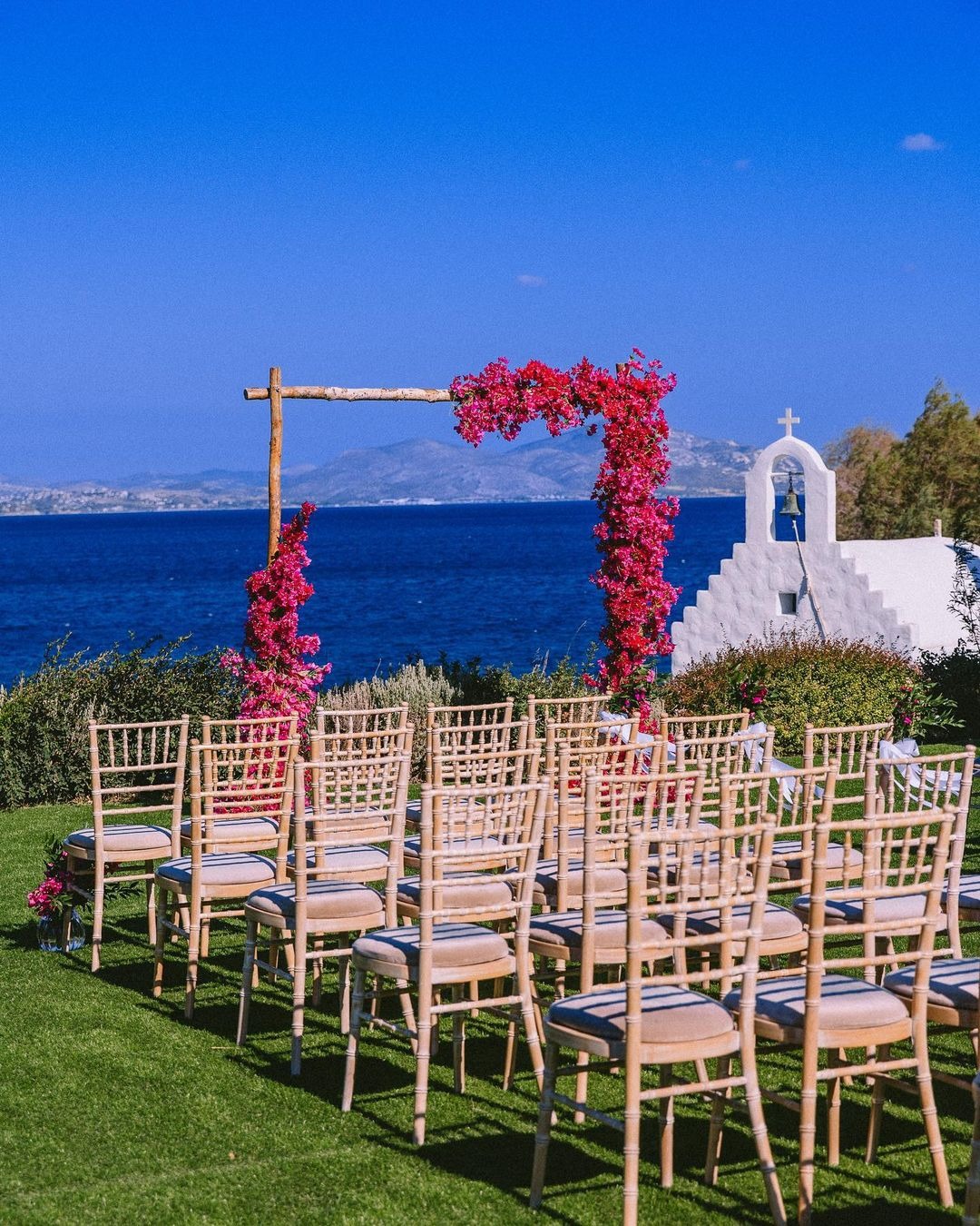 Island Resort Athens Riviera Facebook ad