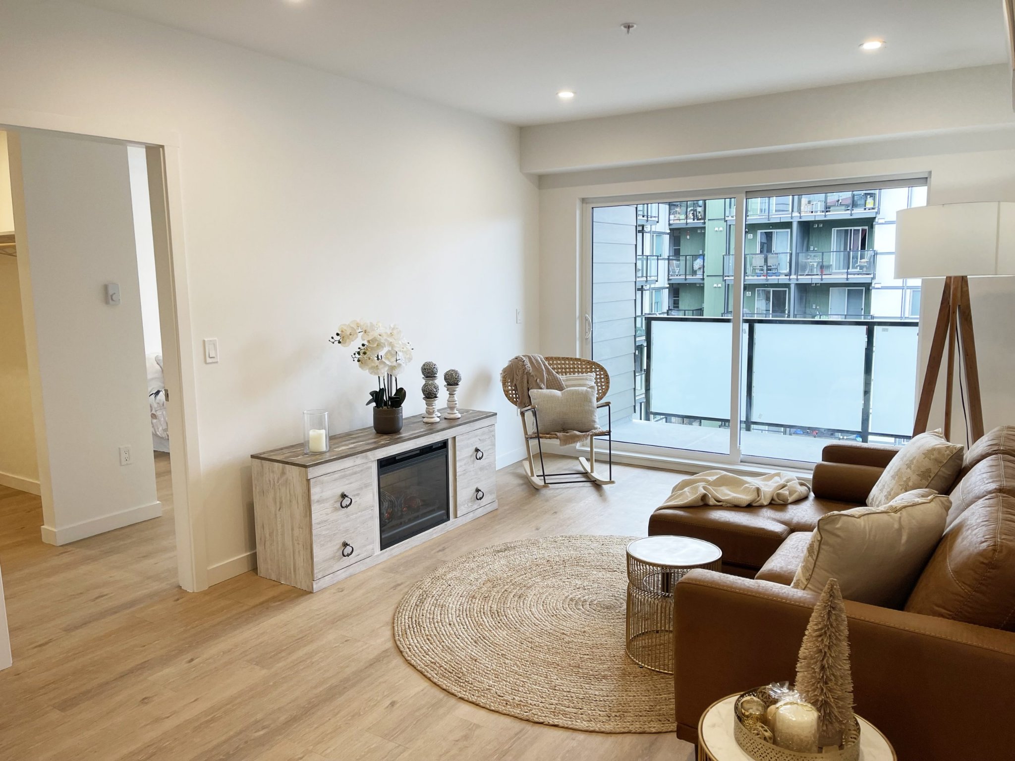 Kelly Regan Facebook ad: 2 Beds 2 Baths Apartment