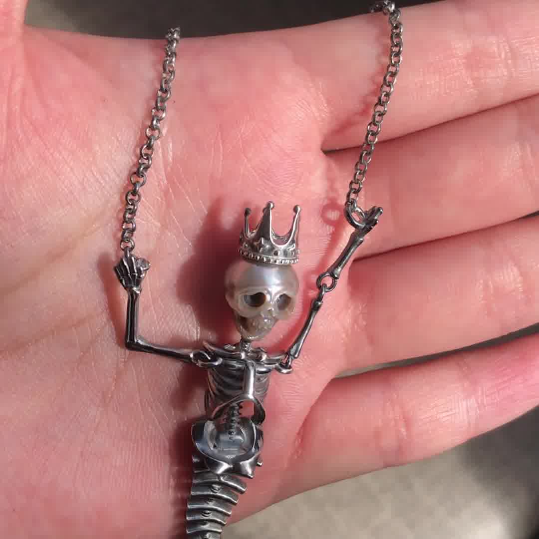 Belle Juri Facebook ad: Genuine Pearl Skull Jewelry