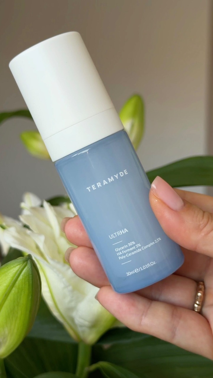 Niche Beauty Lab Facebook ad: Oh this heat If your skincare is literally…