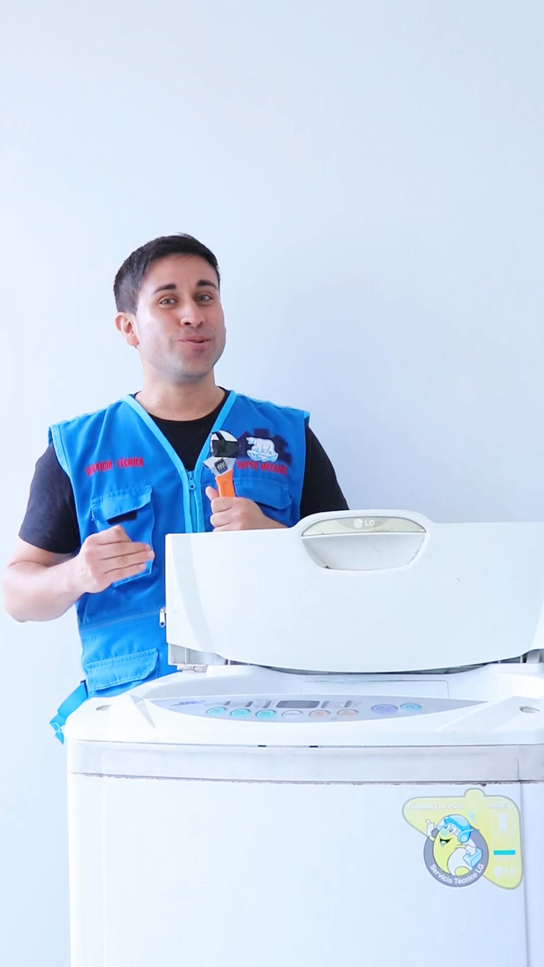Super Mecanic Facebook ad: Contáctanos