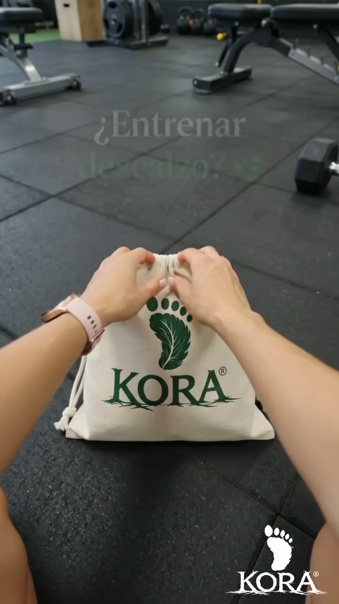 Kora Barefoot Facebook ad: LIBERA TUS PIES