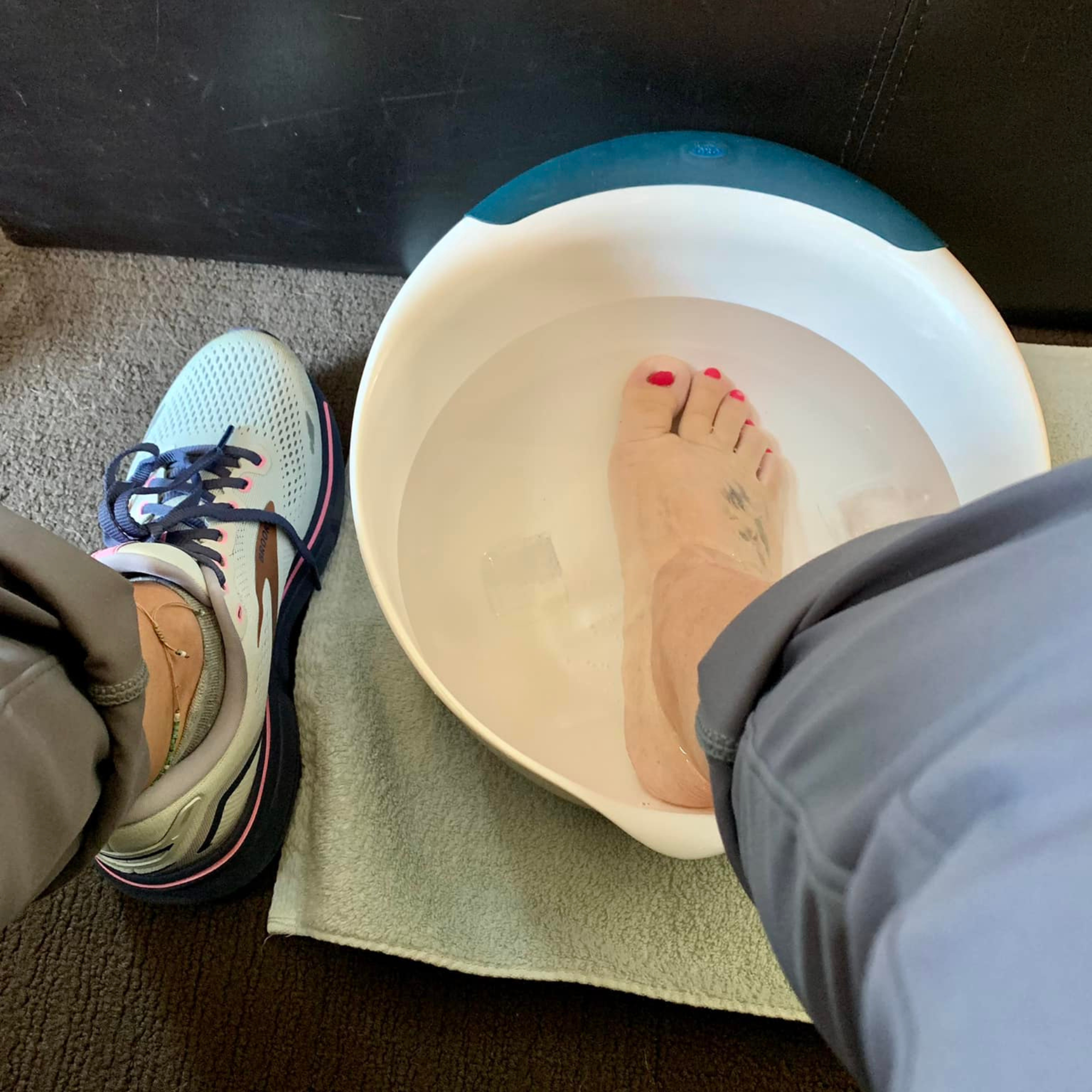 American Foot Association - AFA Facebook ad: New study: 70 million Americans have swollen ankles. but…