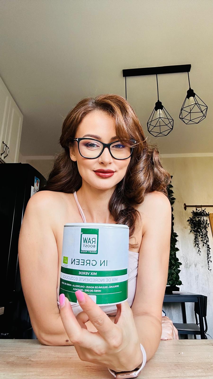 Viața Verde Viu Facebook ad: Detoxifică natural și echilibrează digestia