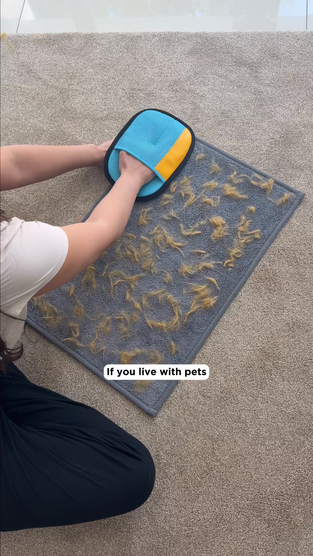 Uproot Clean Facebook ad: The #1 Pet Hair/Lint/Dust Cleaner